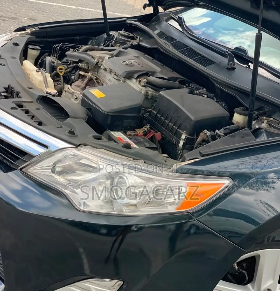 Toyota Camry LE 4dr Sedan (2.5L 4cyl 6A) 2013