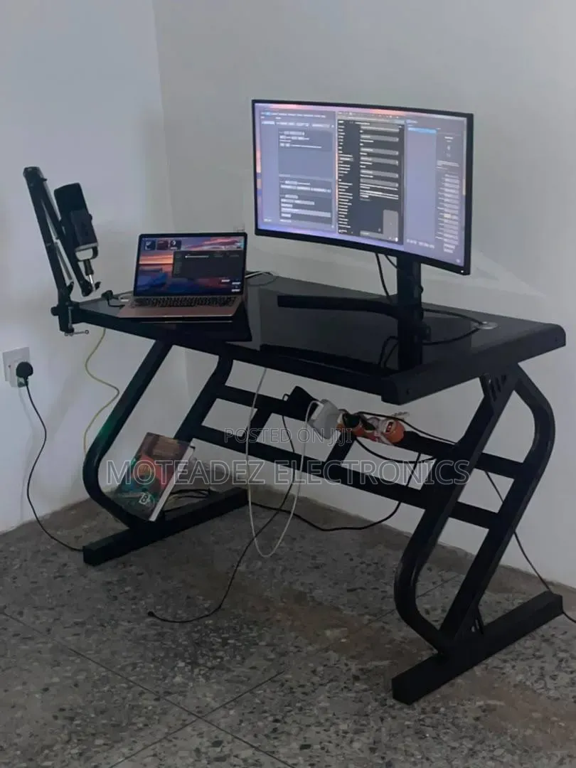 Heavy Duty Glass Modern Study Home Ofice Desktop/Computer/Gaming Table