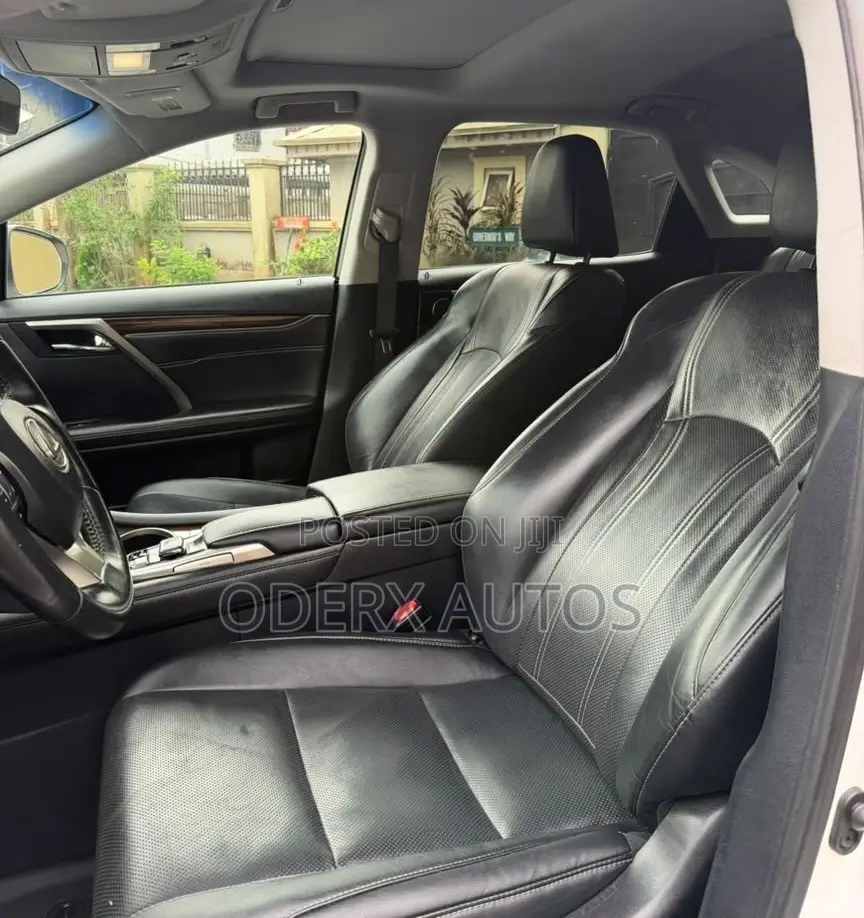 Lexus RX 350 AWD 2017 White