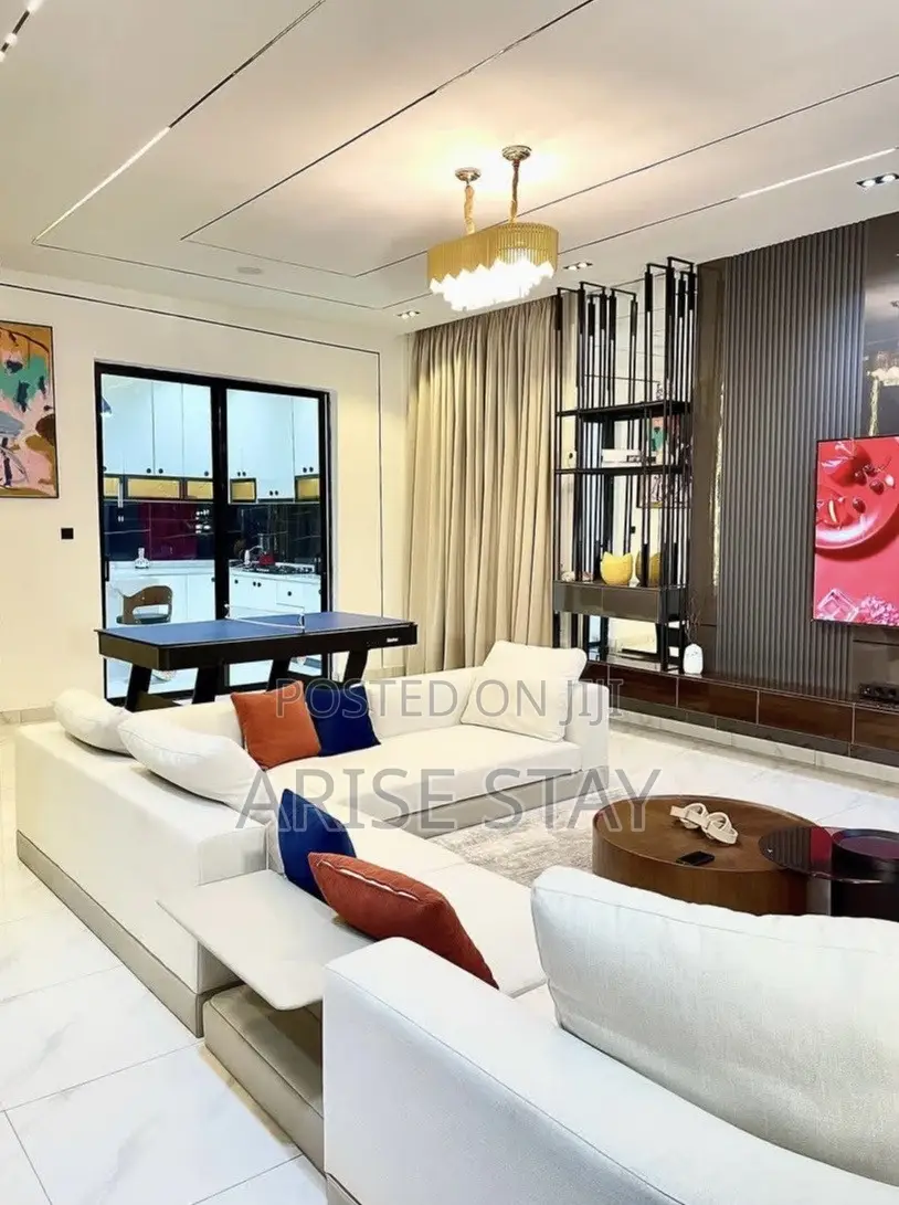 5-Bedroom Furnished Duplex With Pool Ps5 | Orchid Road