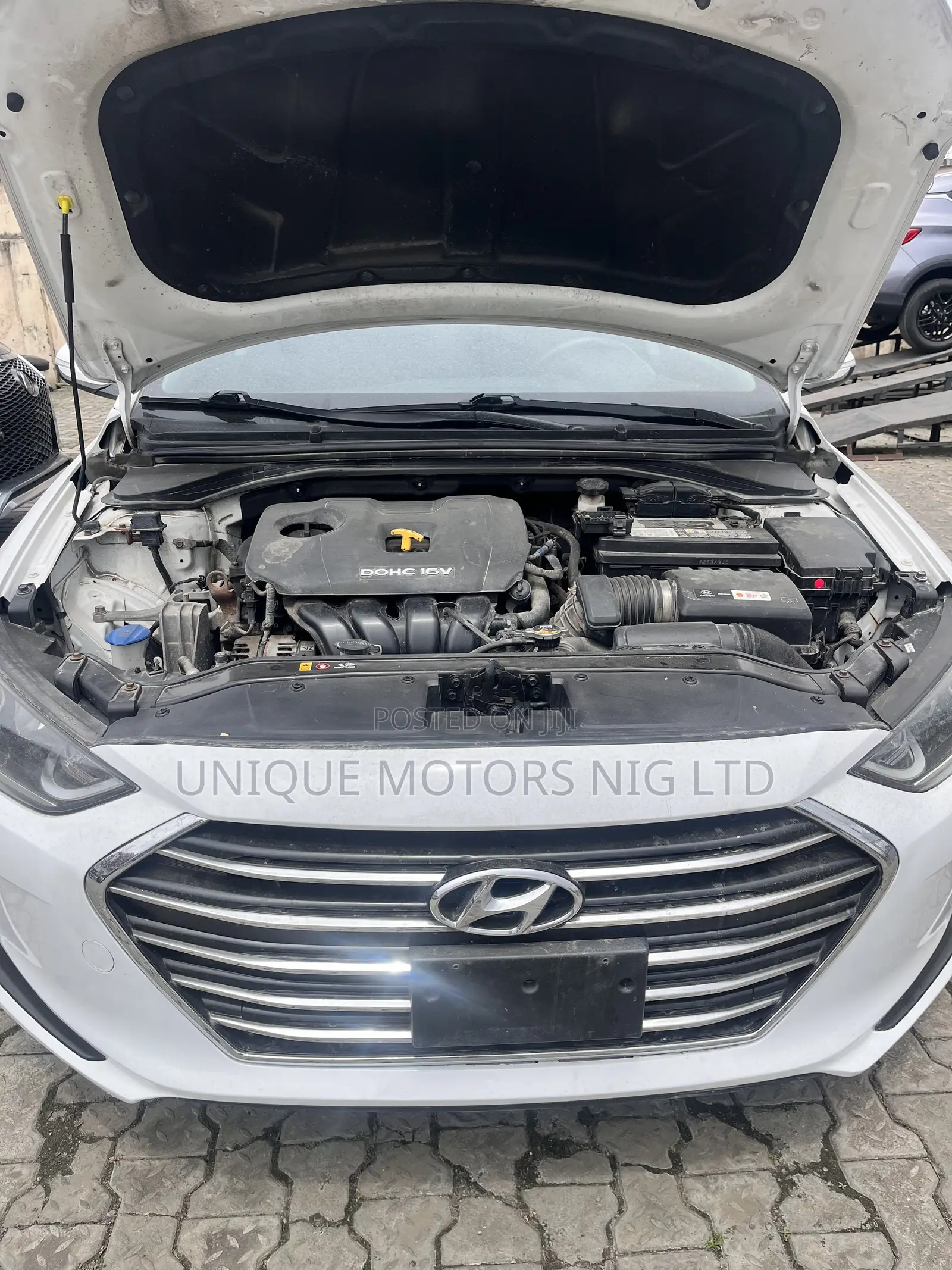 Hyundai Elantra 2017 White