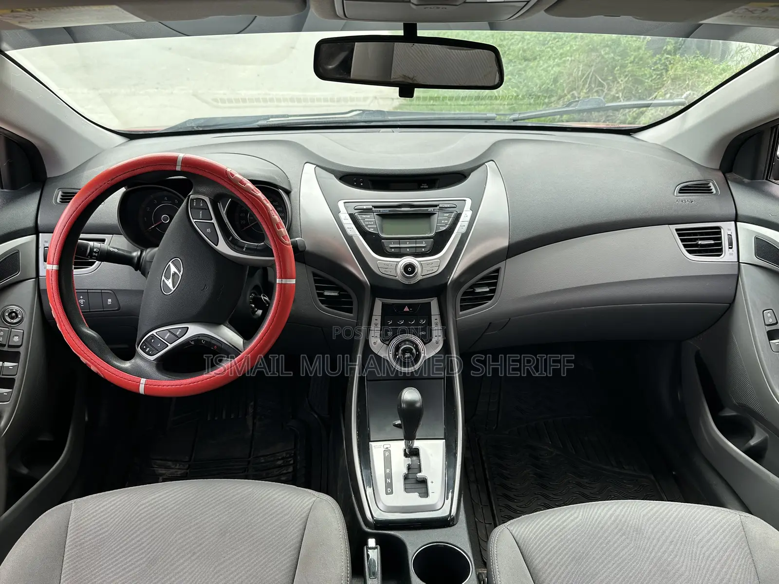 Hyundai Elantra 2011 Red
