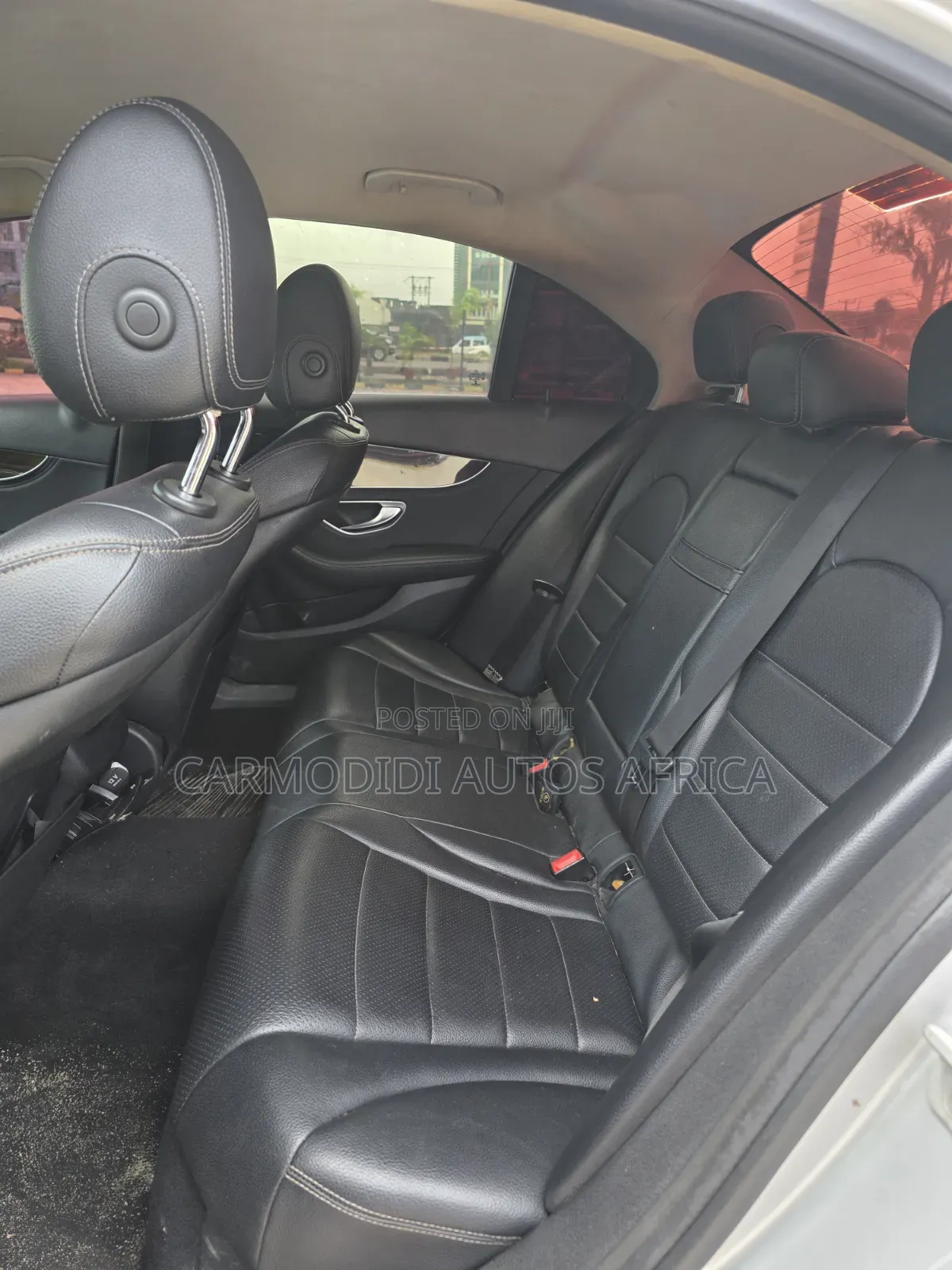 Mercedes-Benz C300 2015 Silver