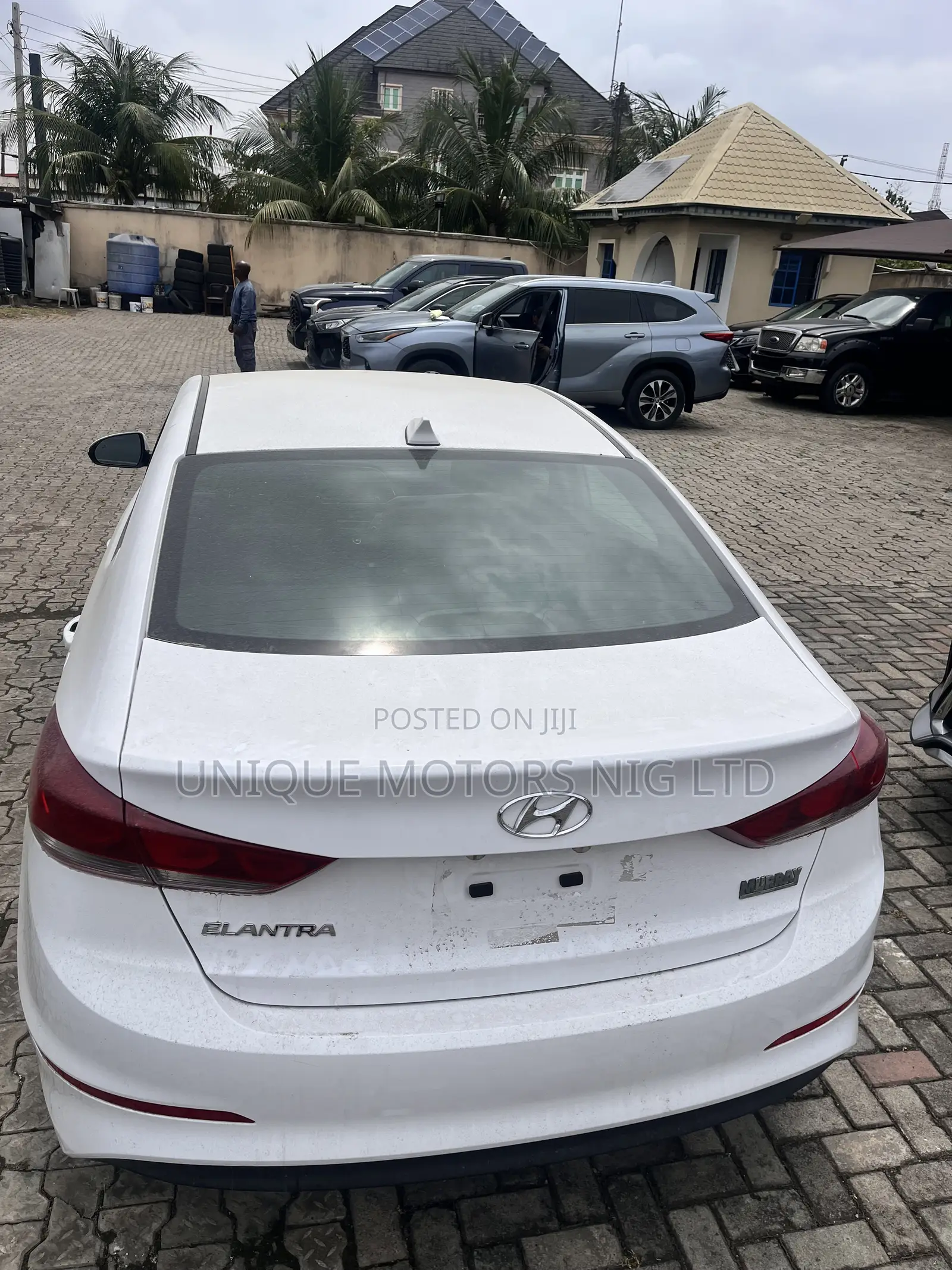Hyundai Elantra 2017 White