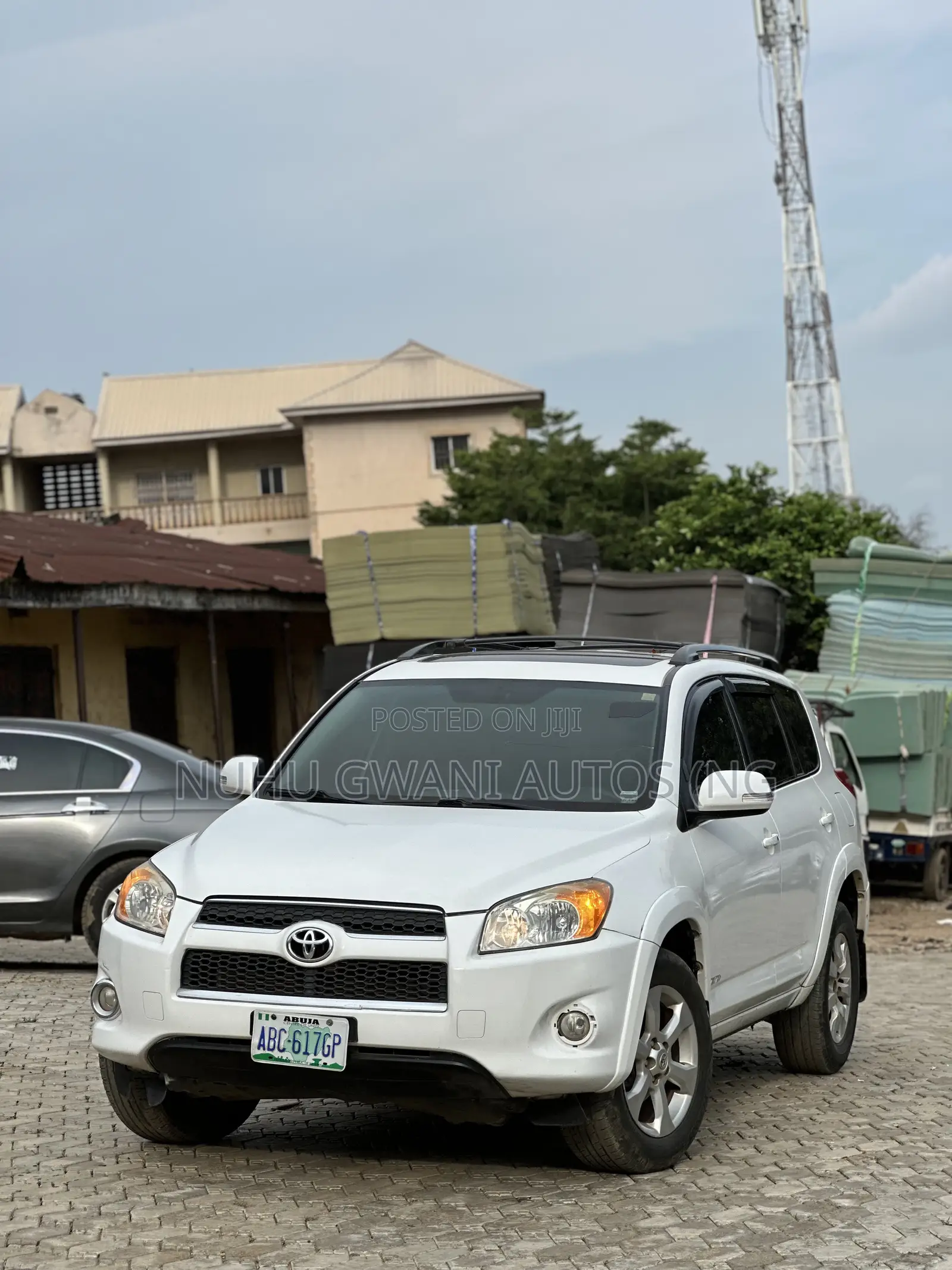 Toyota RAV4 2.5 Limited 2010 White