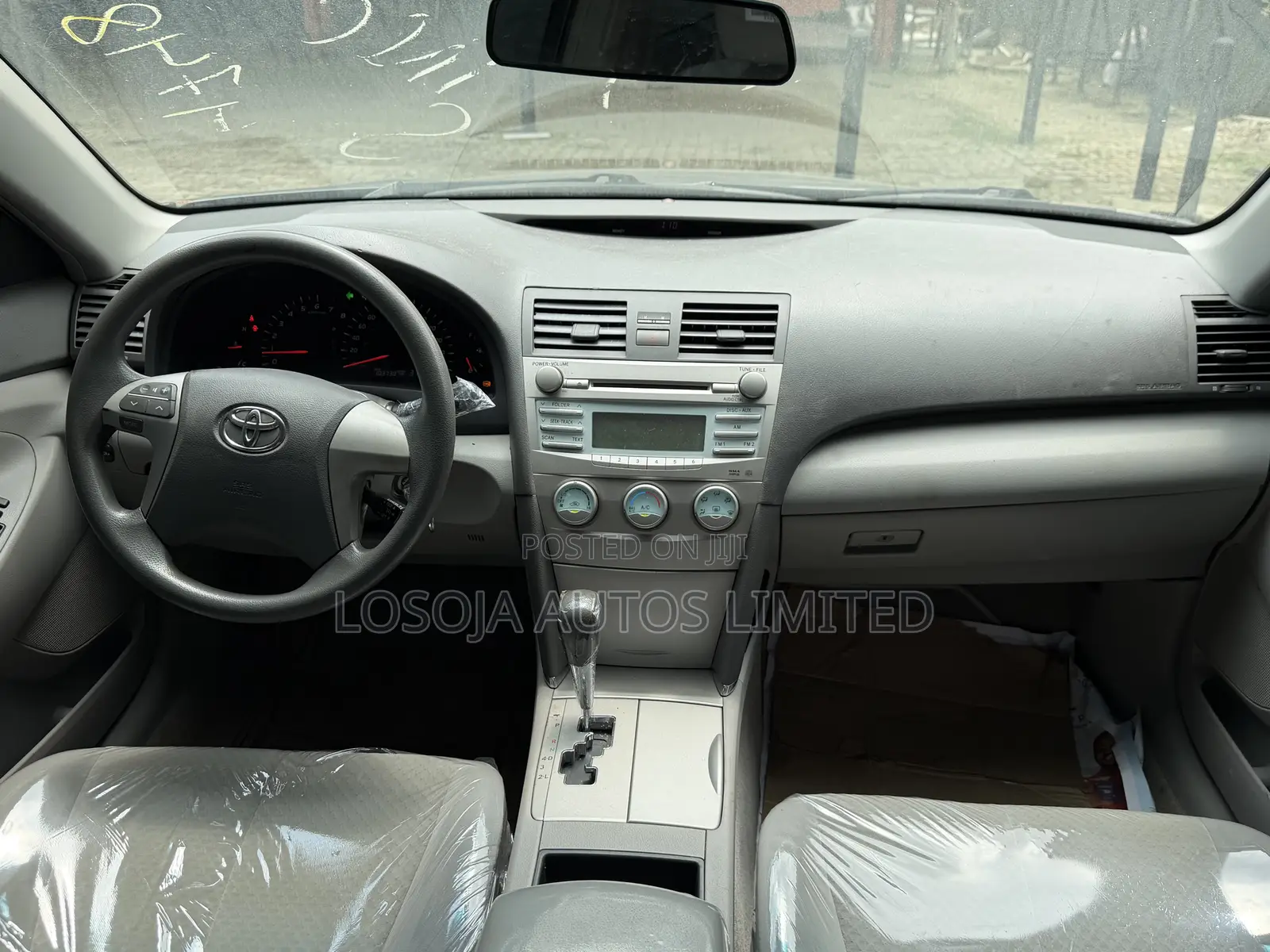 Toyota Camry LE 4dr Sedan (2.4L 4cyl 5A) 2009 Gray