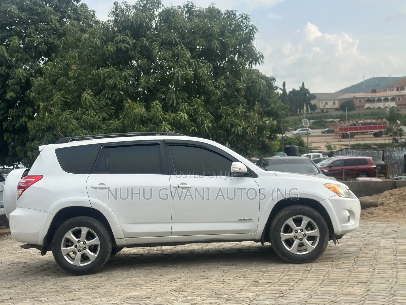 Toyota RAV4 2.5 Limited 2010 White