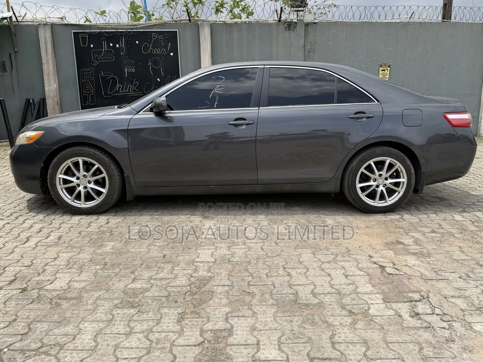 Toyota Camry LE 4dr Sedan (2.4L 4cyl 5A) 2009 Gray
