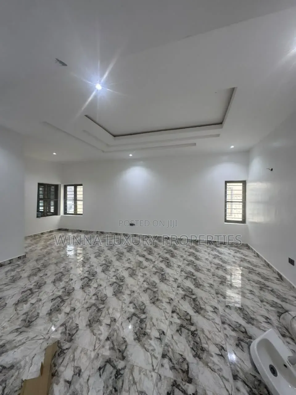 2bdrm Apartment in Von Axis, Lugbe District for rent