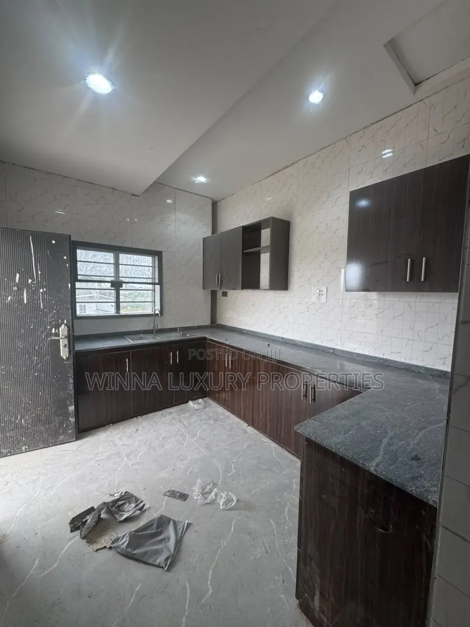 2bdrm Apartment in Von Axis, Lugbe District for rent