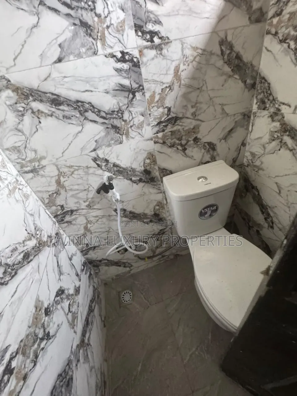 2bdrm Apartment in Von Axis, Lugbe District for rent