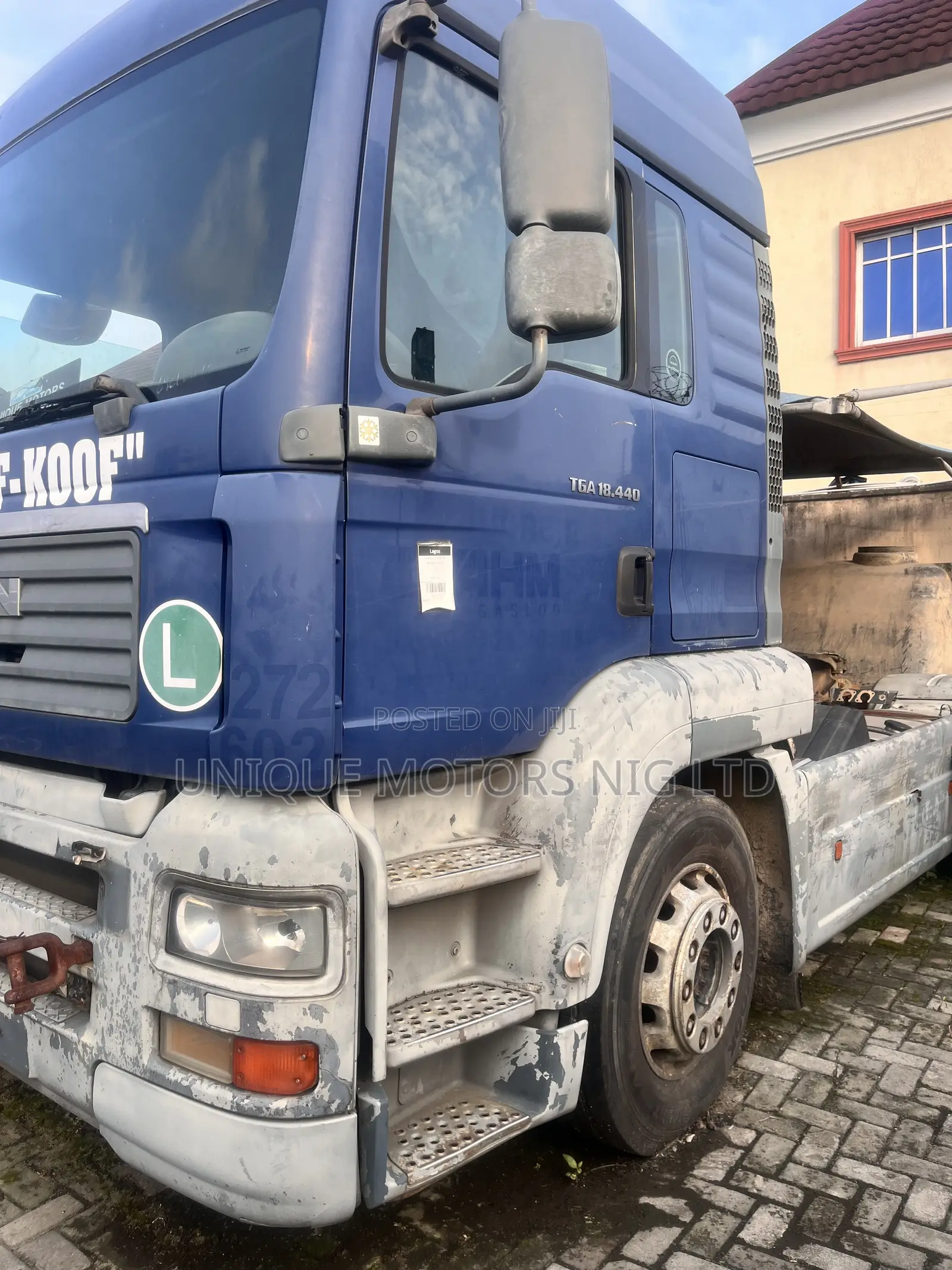 MAN T42 2004 Blue
