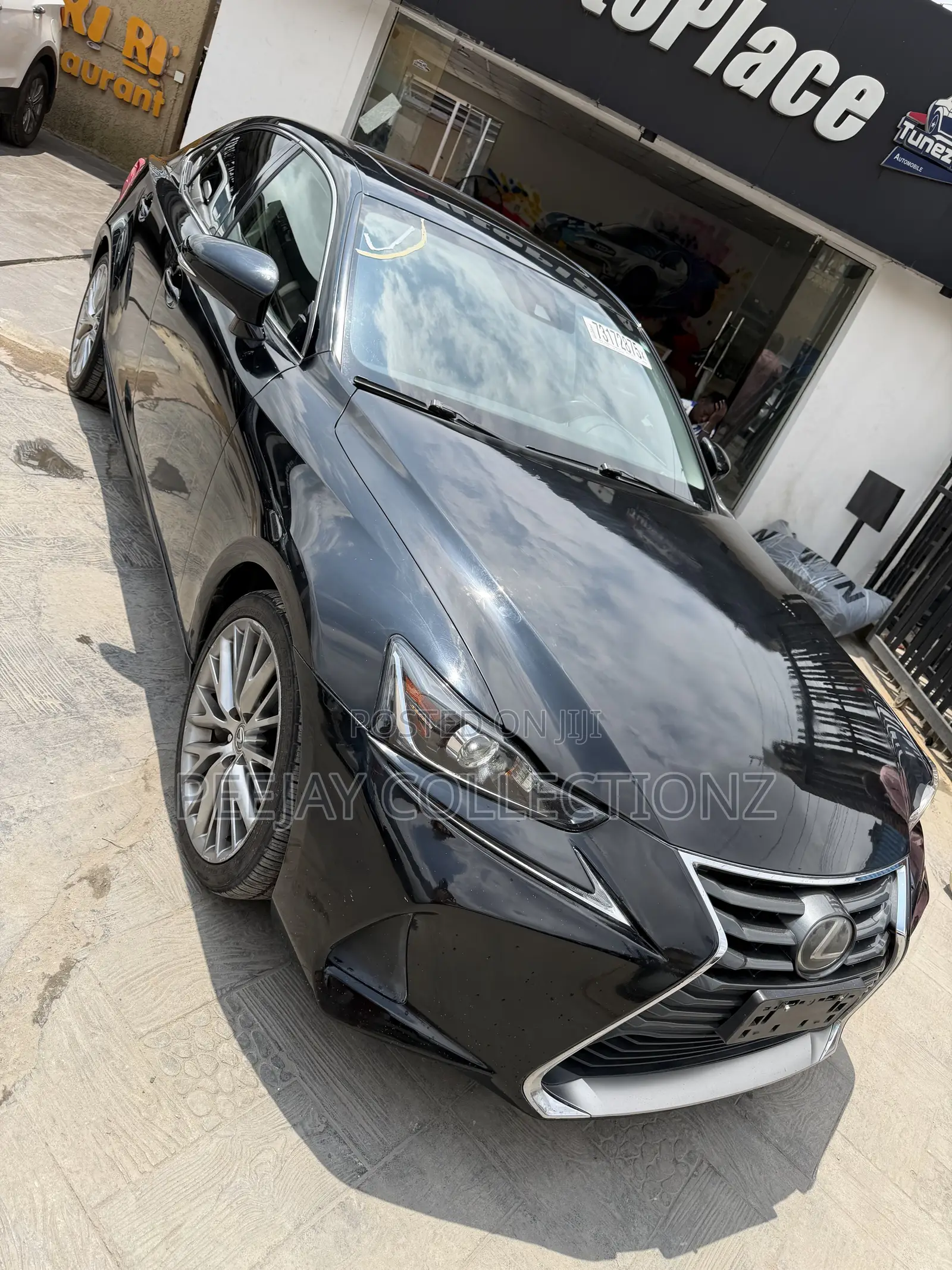 Lexus IS 200t 2017 Black