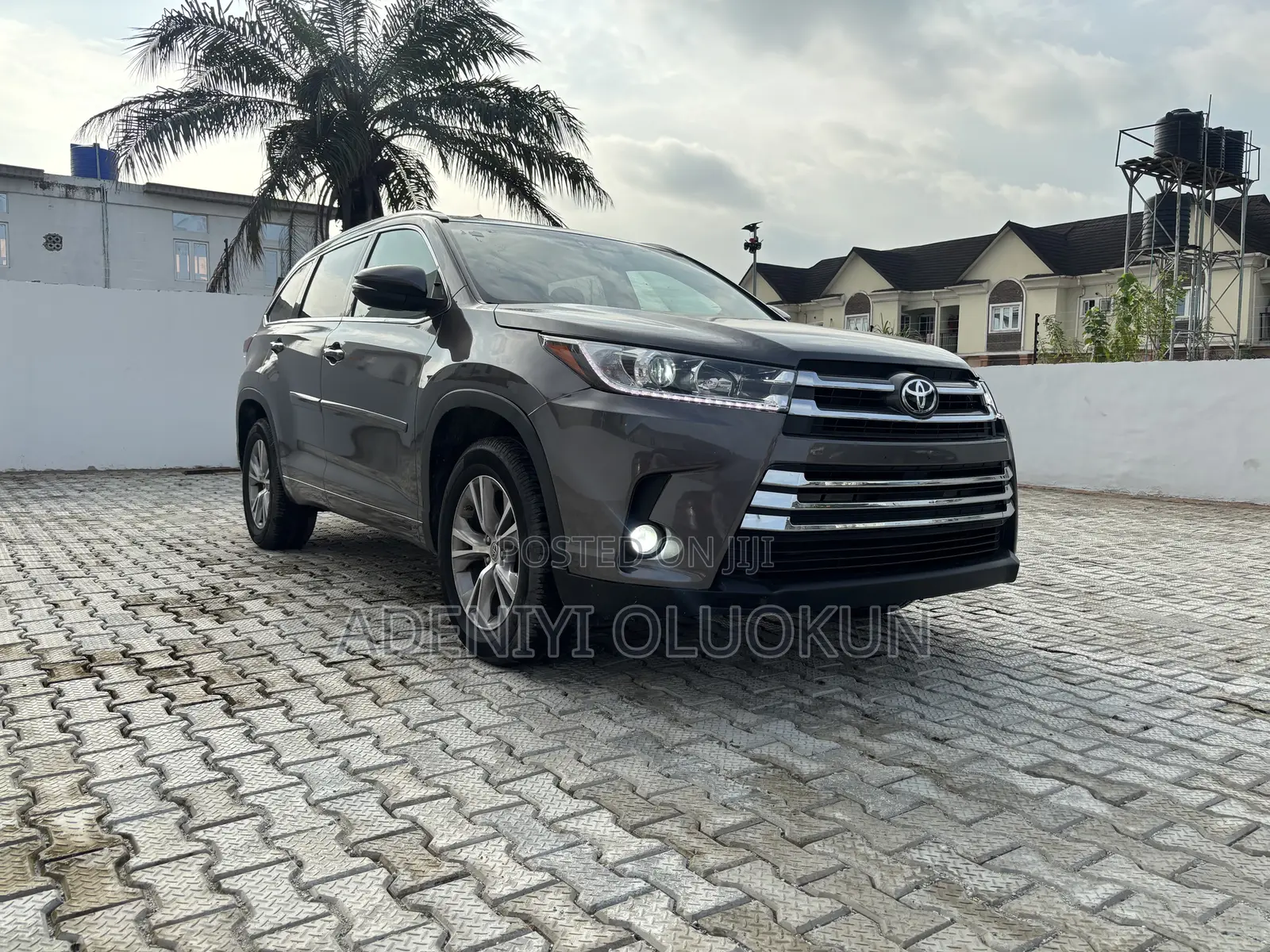 Toyota Highlander XLE 4dr SUV AWD (3.5L 6cyl 6A) 2015 Gray