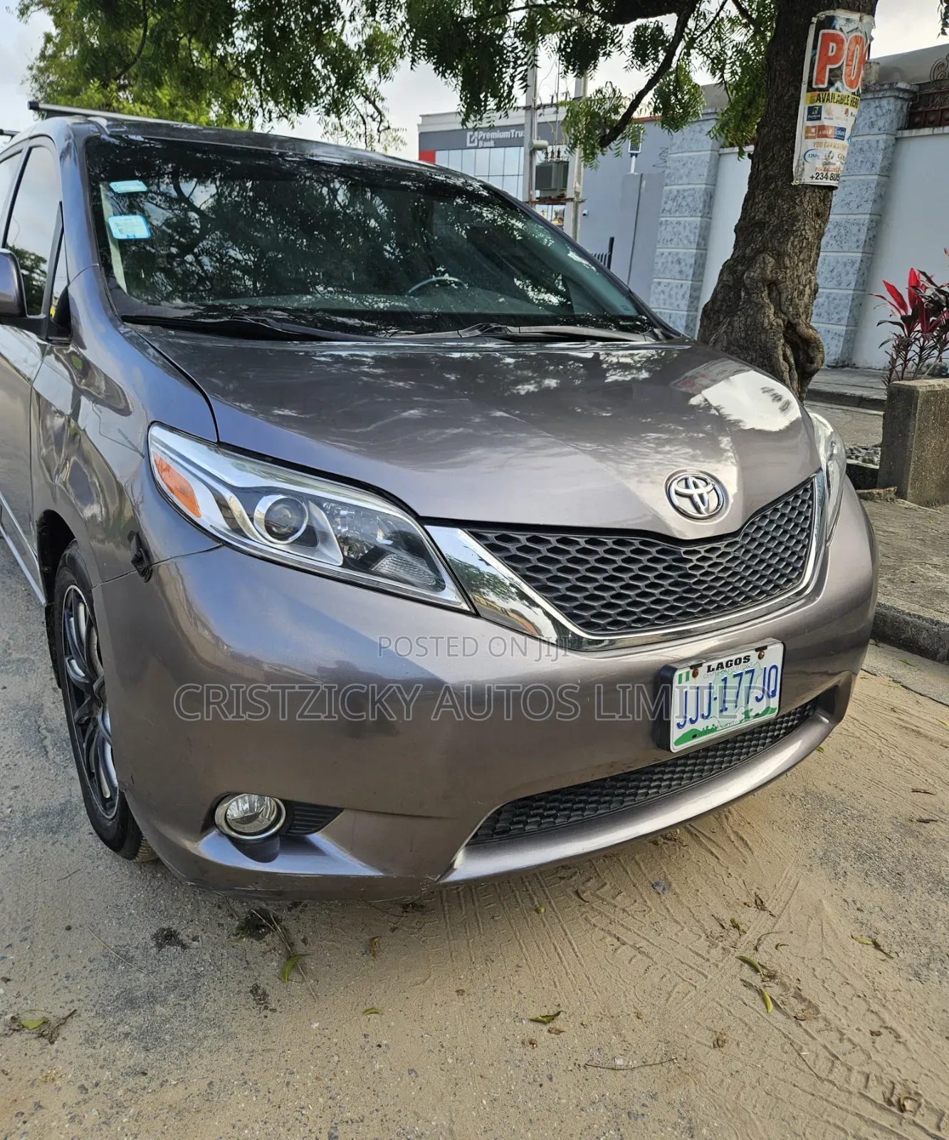 Toyota Sienna 2012 Gray