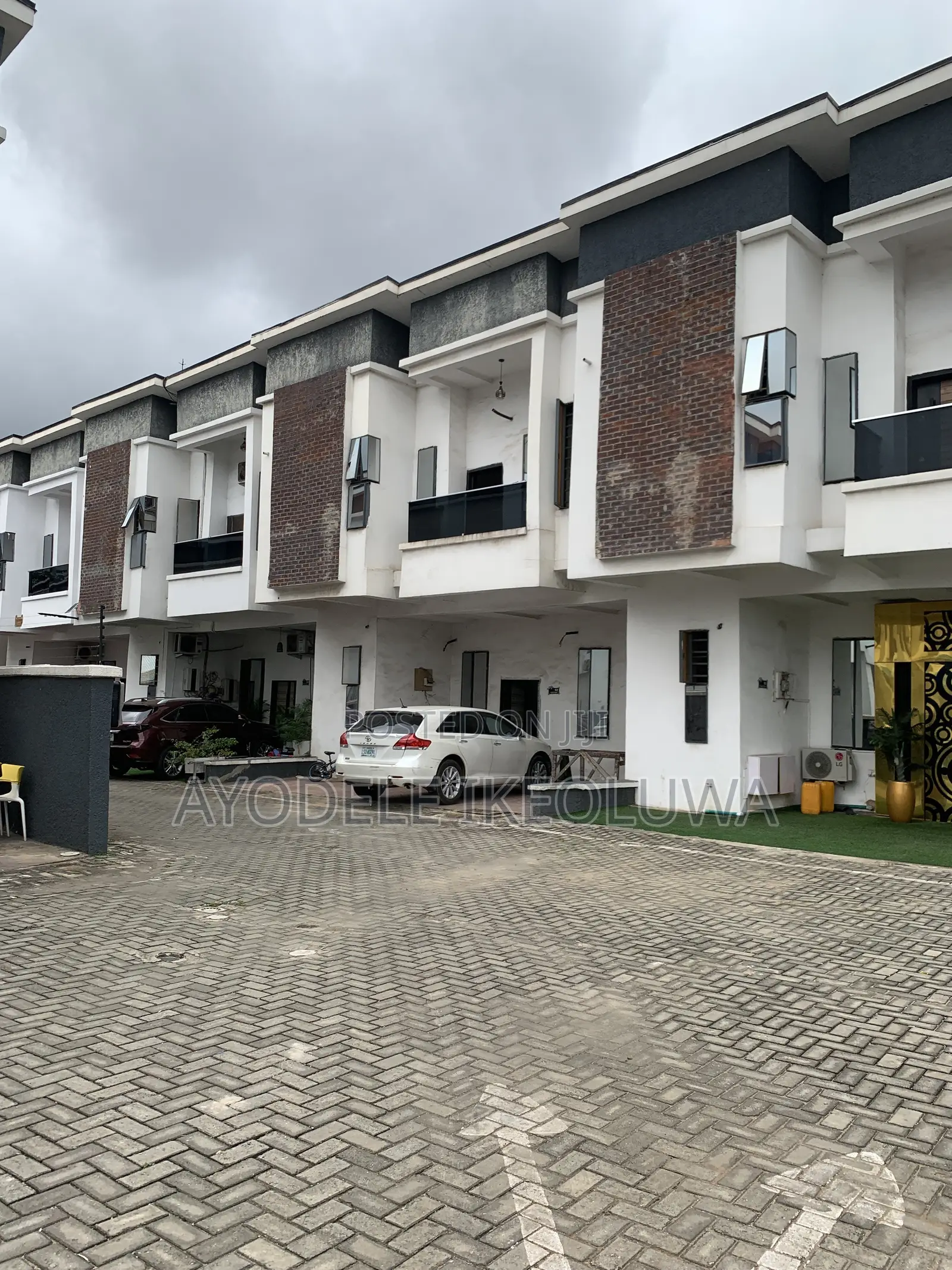 Furnished 3bdrm Duplex in Isheri Road, Iseri for sale