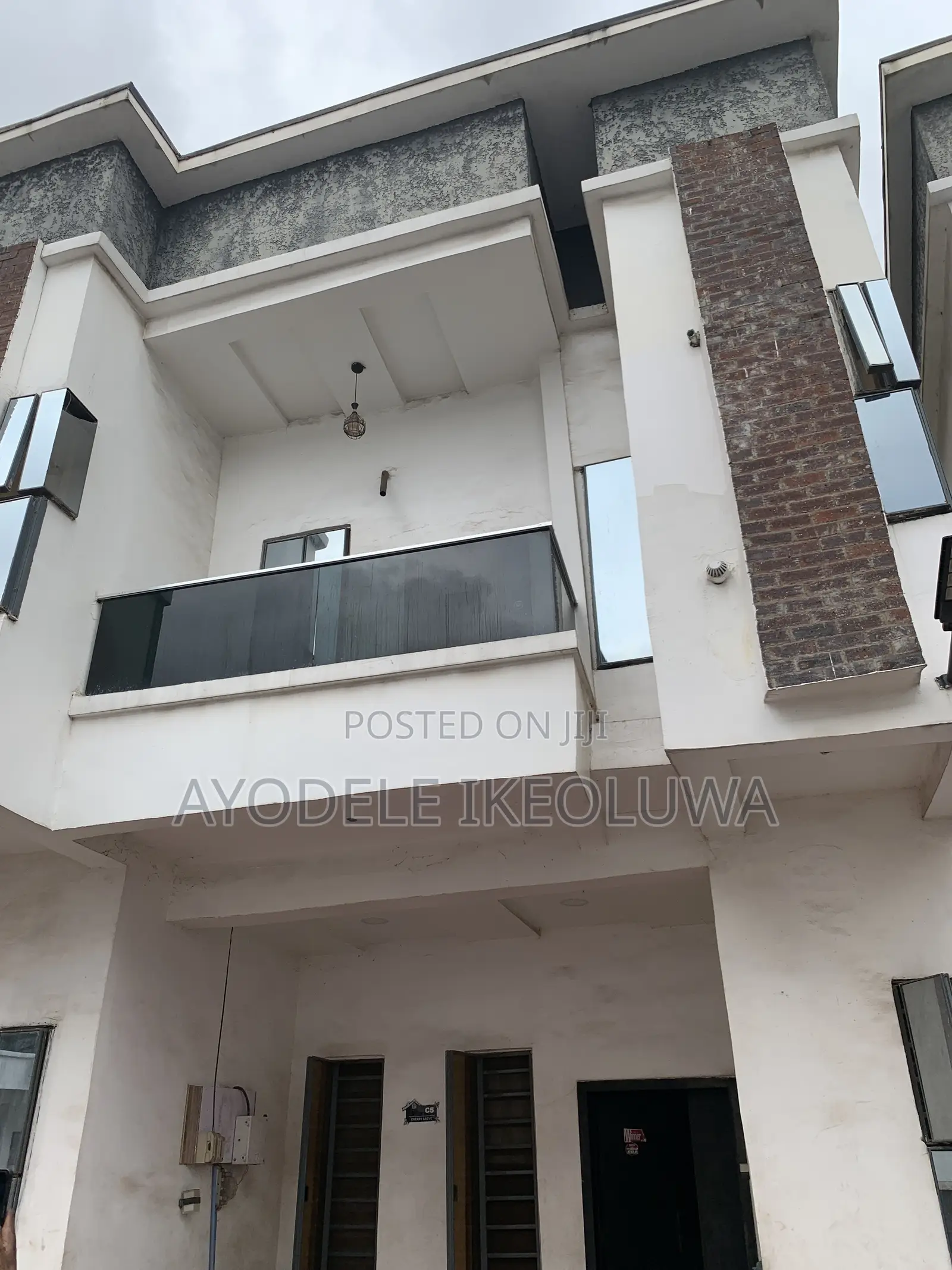 Furnished 3bdrm Duplex in Isheri Road, Iseri for sale