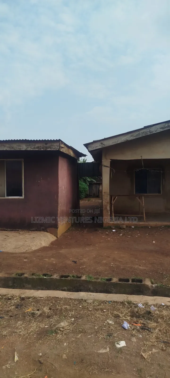 2bdrm Bungalow in Agric Rd, Igando / Ikotun/Igando for sale