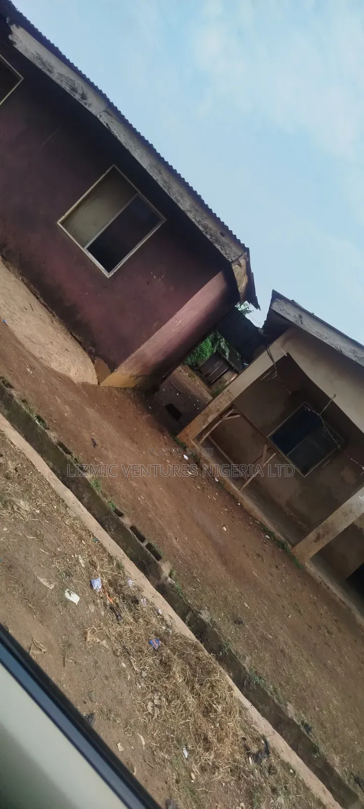 2bdrm Bungalow in Agric Rd, Igando / Ikotun/Igando for sale