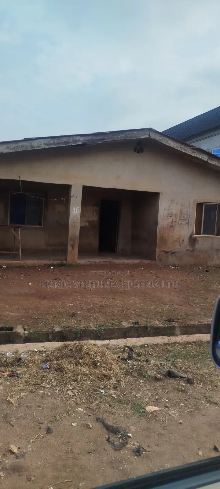 2bdrm Bungalow in Agric Rd, Igando / Ikotun/Igando for sale