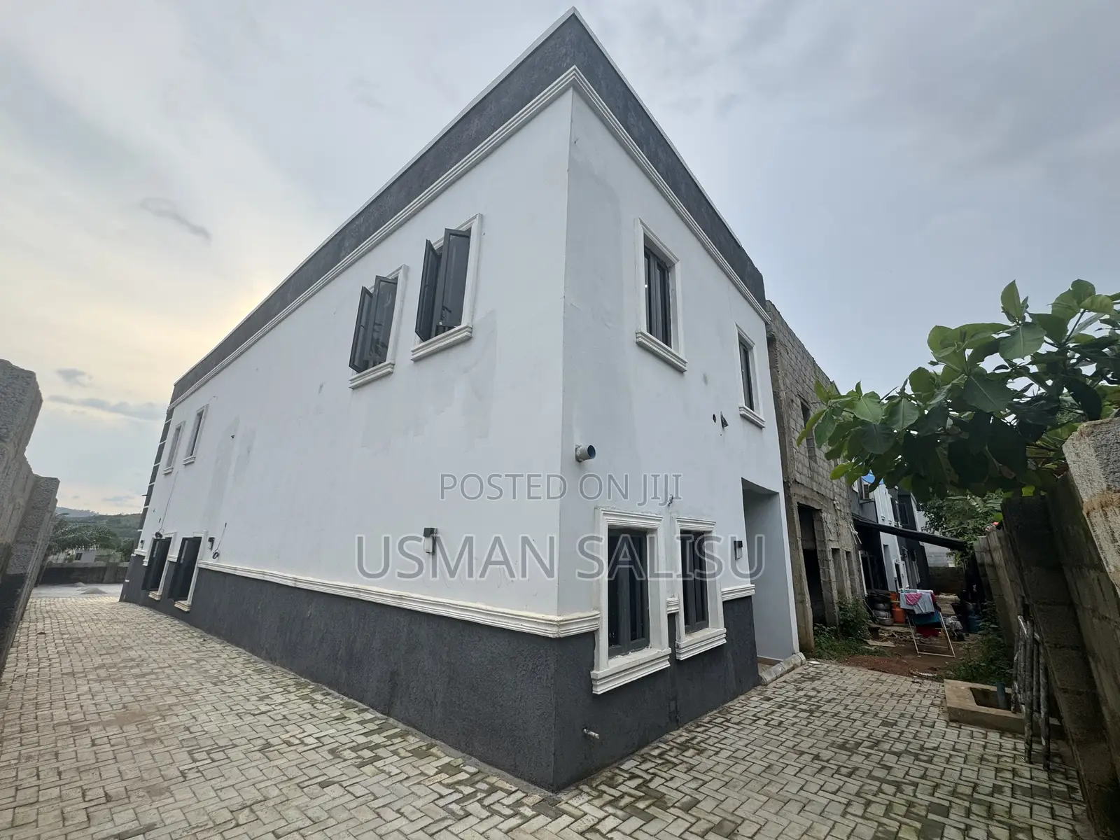 5bdrm Townhouse/Terrace in Life Camp for sale