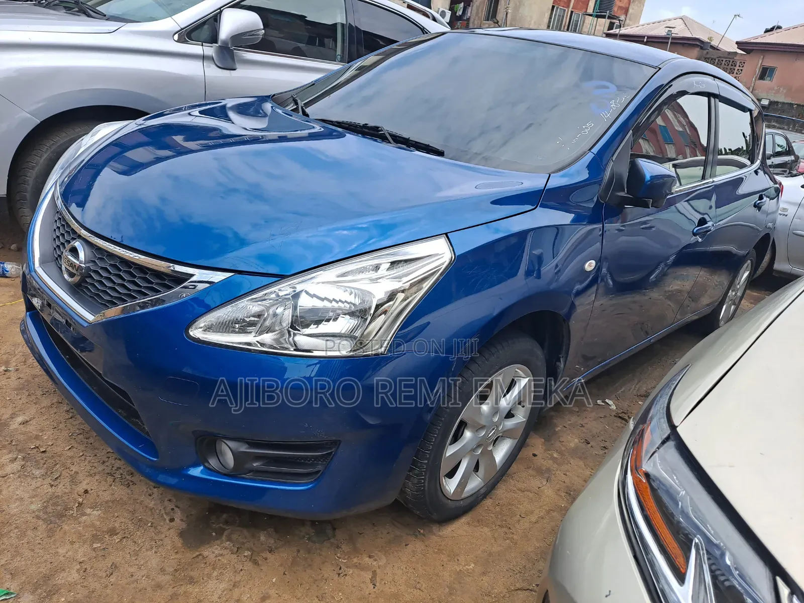 Nissan Tiida 2013 Blue