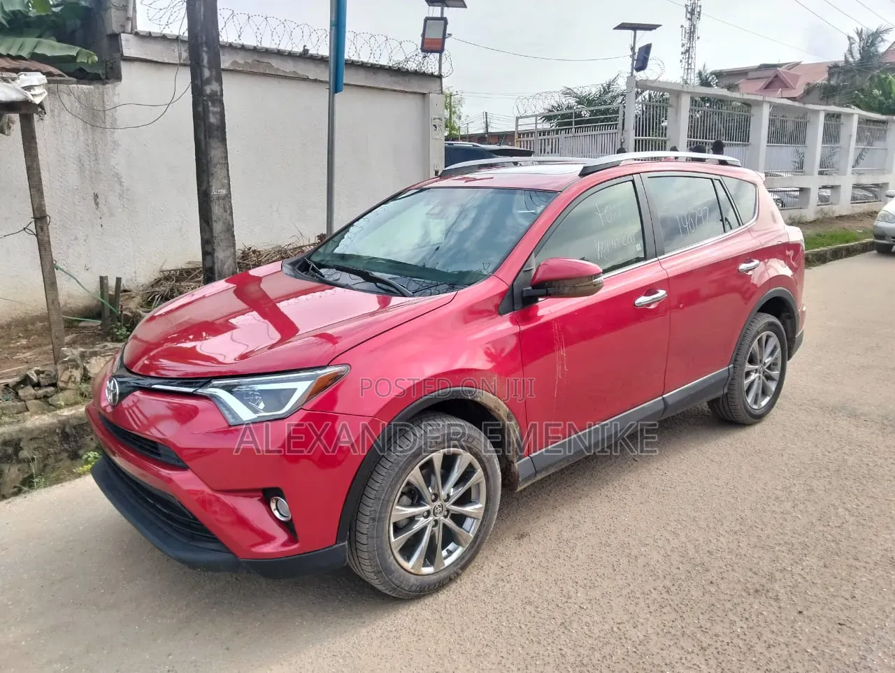 Toyota RAV4 2017 Red