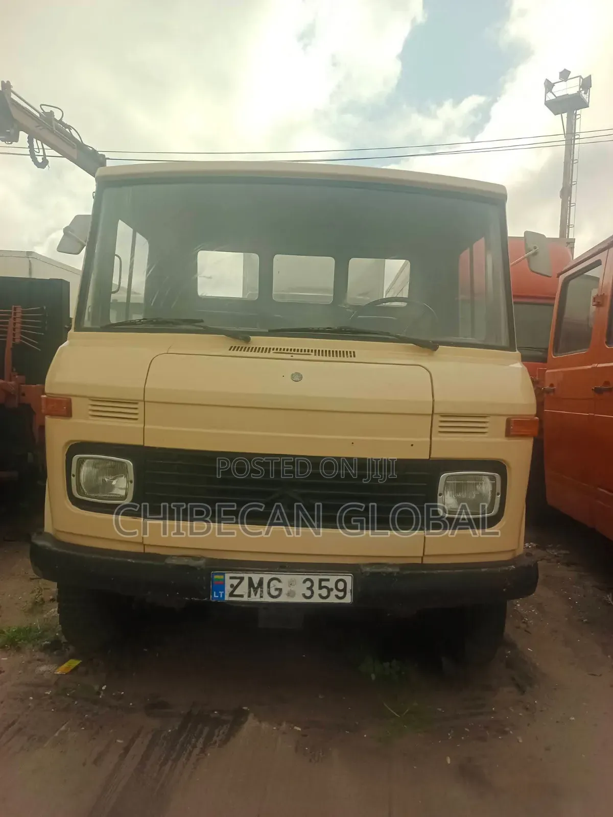 Mercedes Benz 608 Pickup Truck (Foreign Used) 6 Tyres