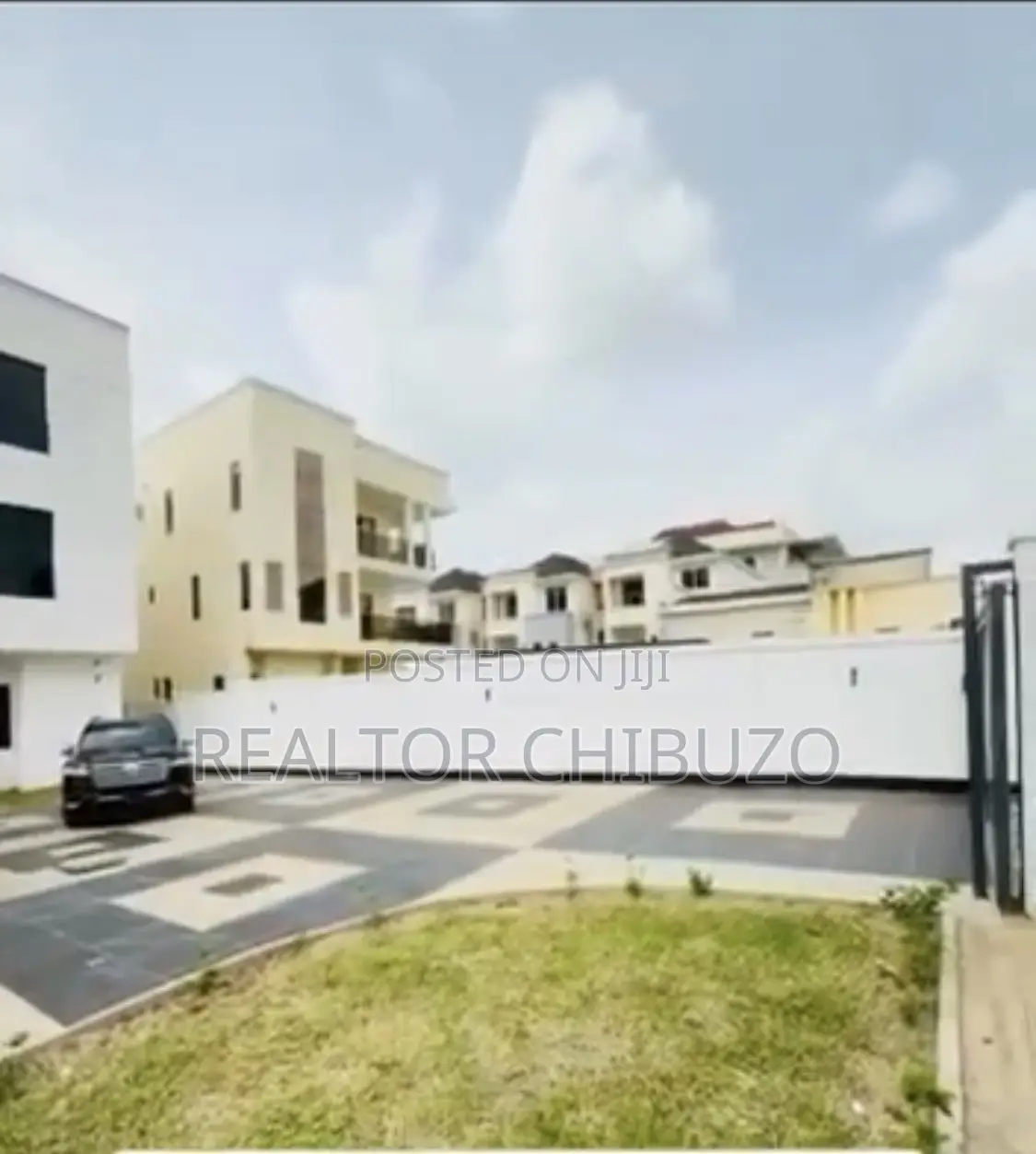 Furnished 7bdrm Duplex in Abuja Top Realty, Guzape District for sale