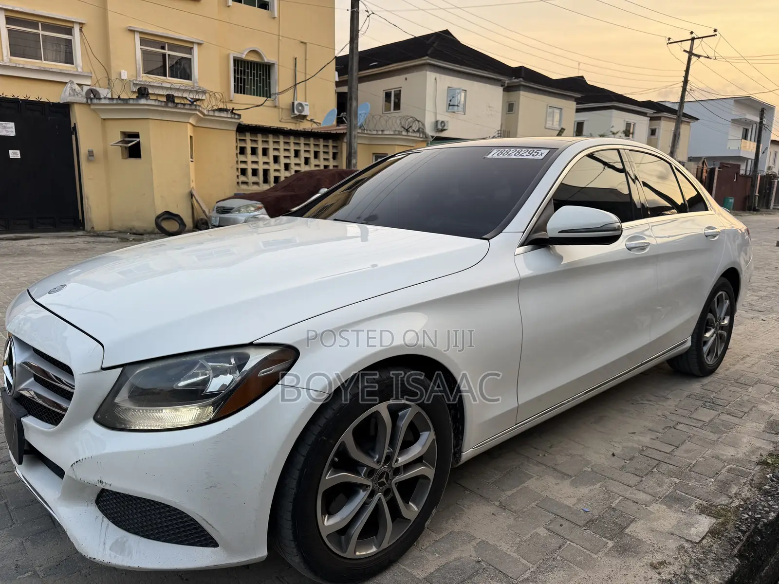 Mercedes-Benz C300 Luxury 4matic Sedan AWD (2.0L 4cyl 7A) 2017 White