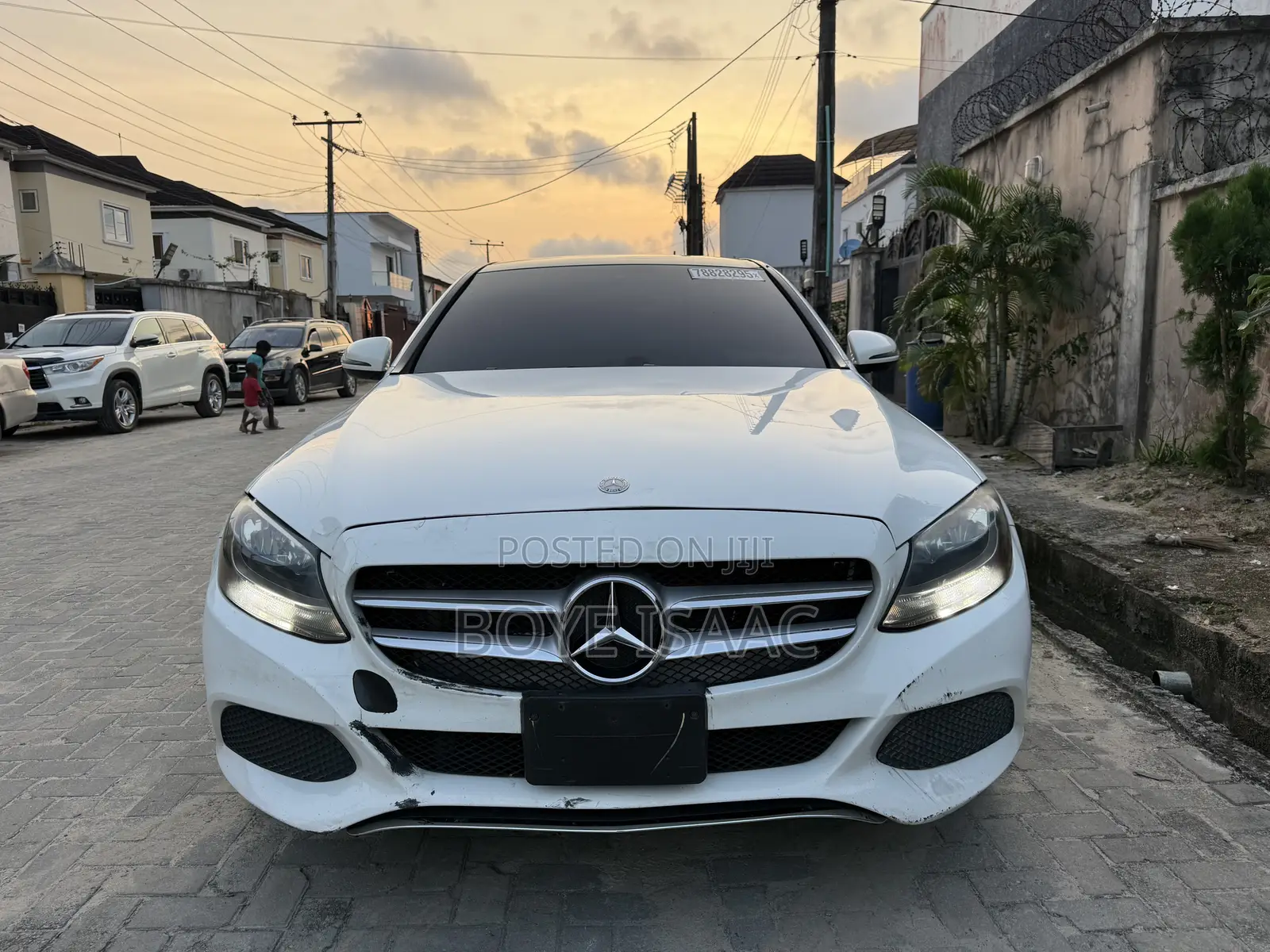 Mercedes-Benz C300 Luxury 4matic Sedan AWD (2.0L 4cyl 7A) 2017 White