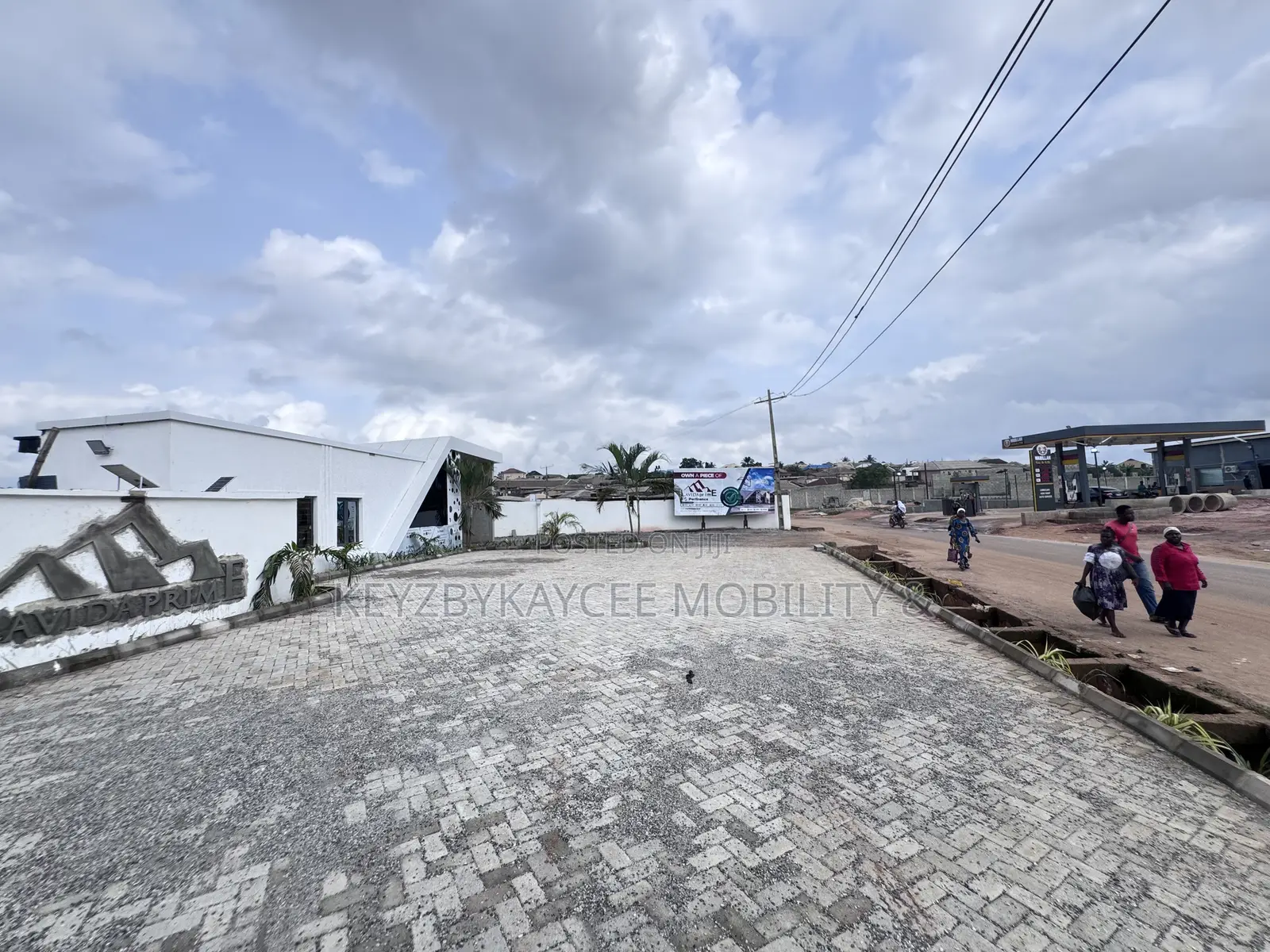 Prime Land for Sale in an Already Habited Community