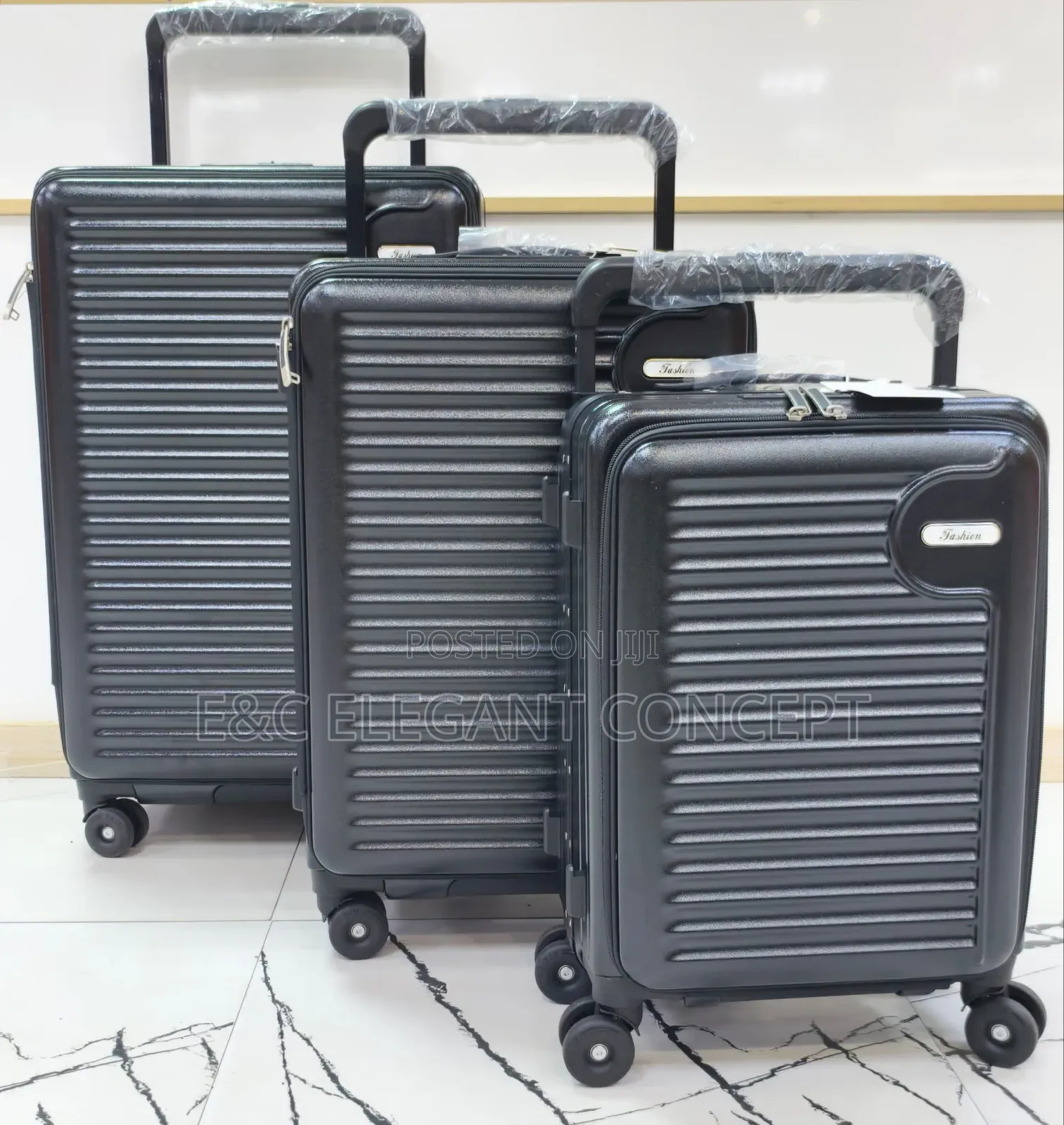 Luxury Travelling Trolley Bag