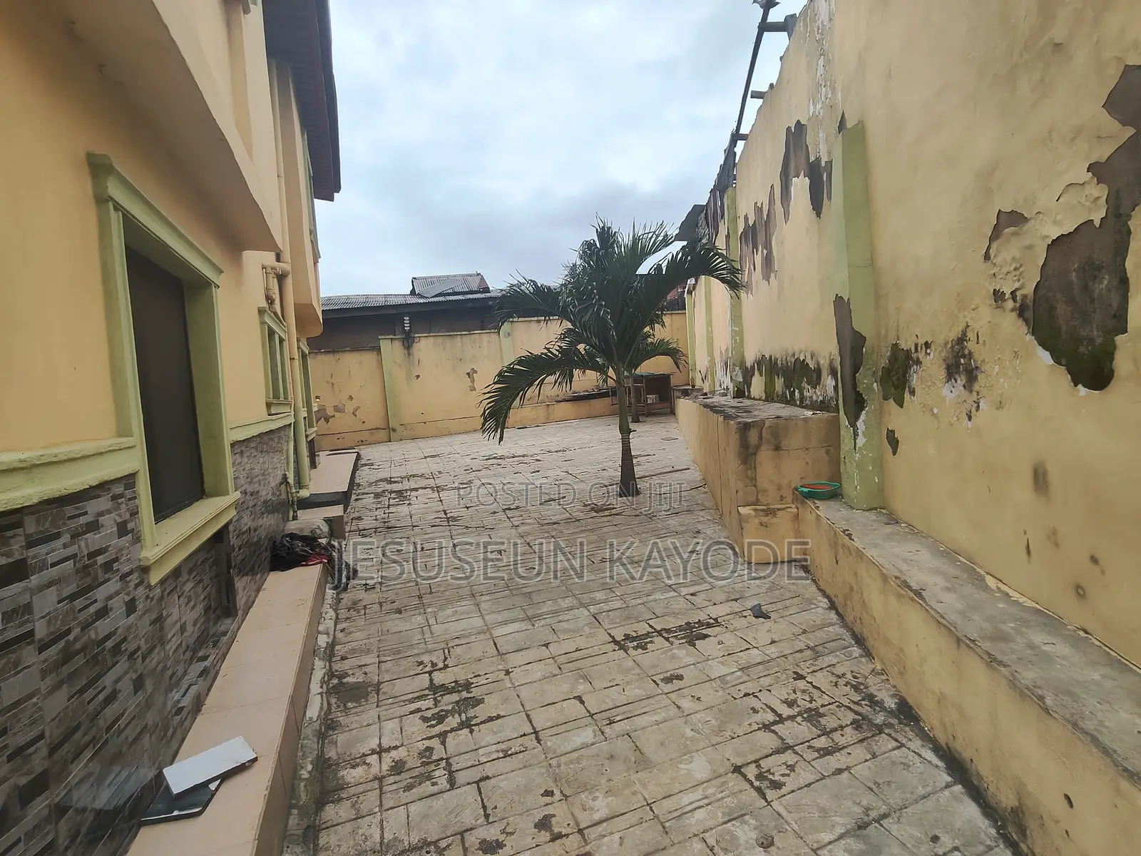 3bdrm Block of Flats in Aga Ikorodu for rent