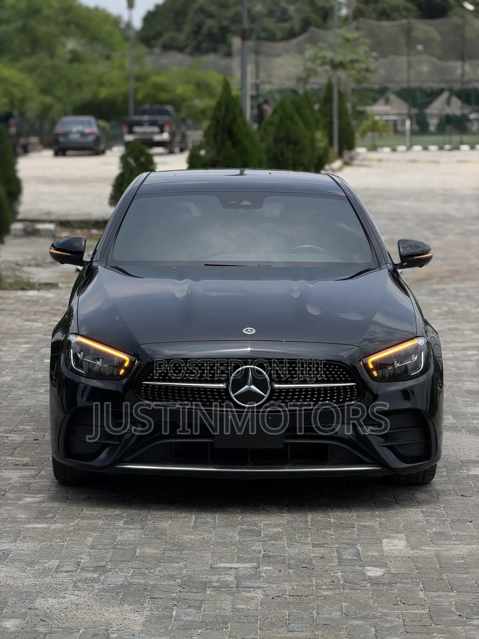 Mercedes-Benz E350 2022 Black