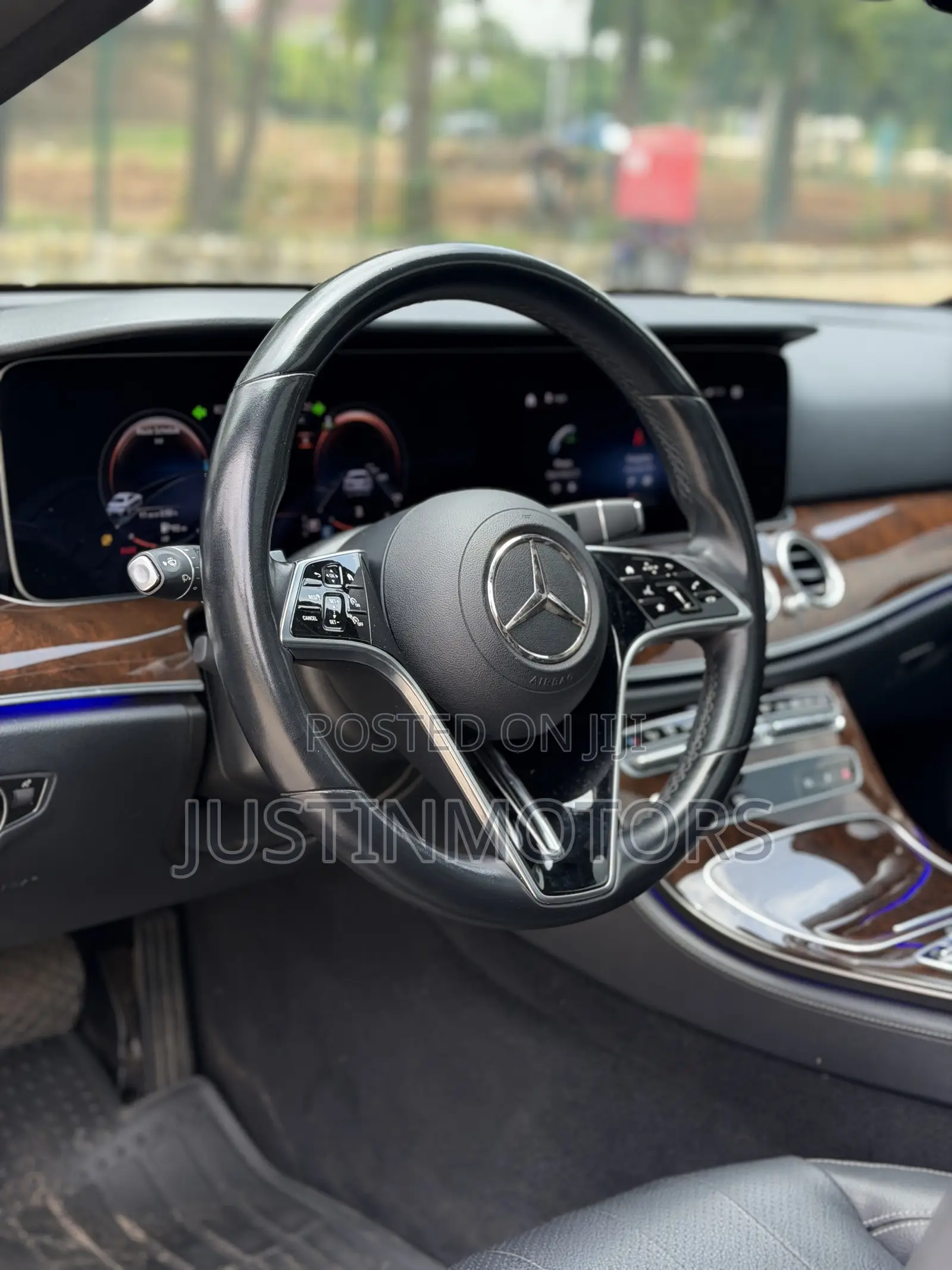 Mercedes-Benz E350 2022 Black