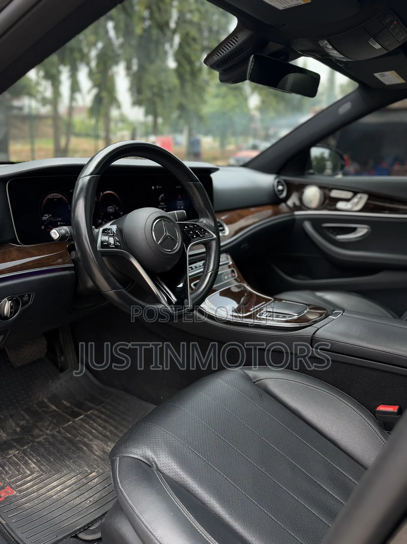 Mercedes-Benz E350 2022 Black