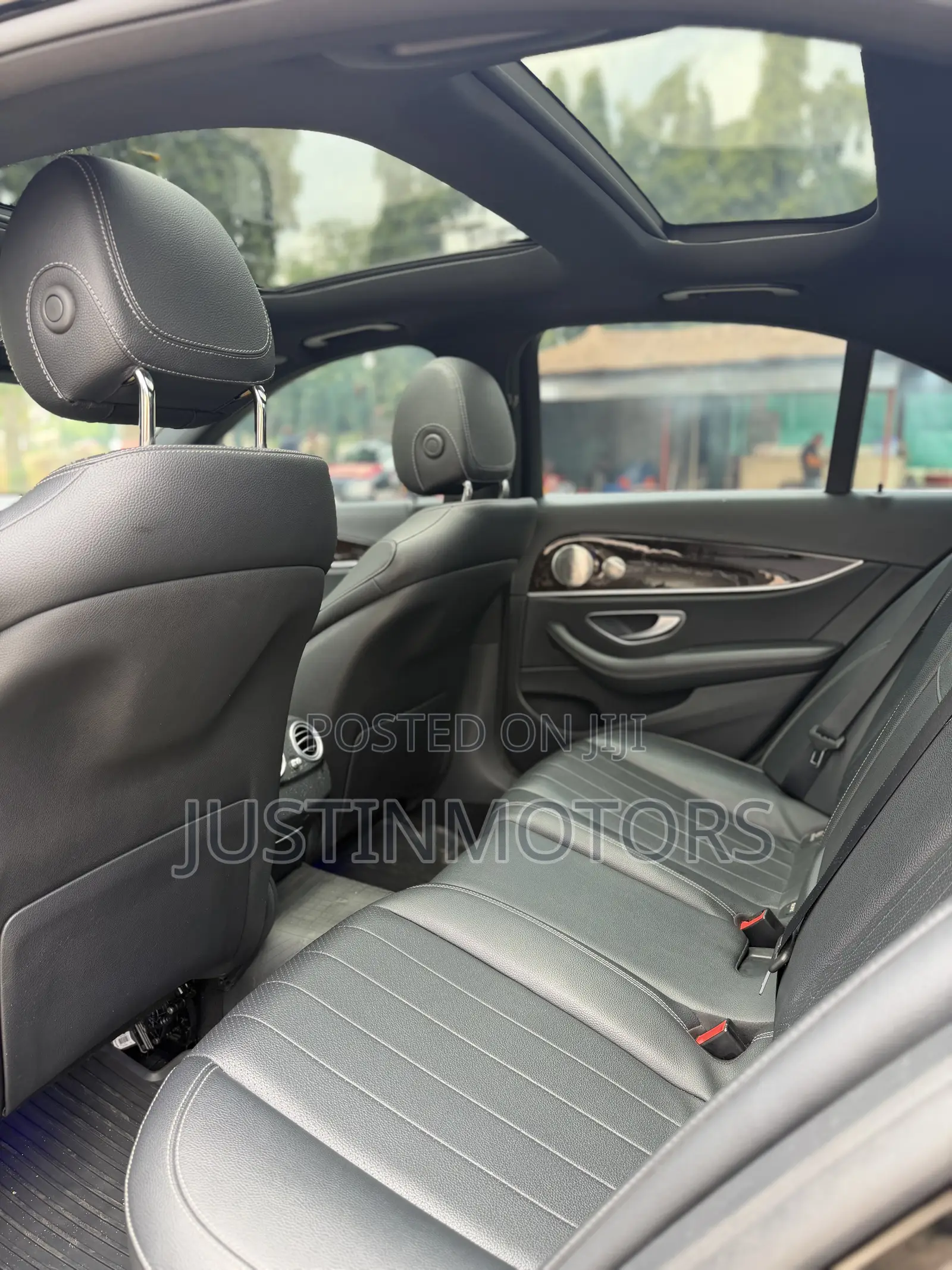Mercedes-Benz E350 2022 Black