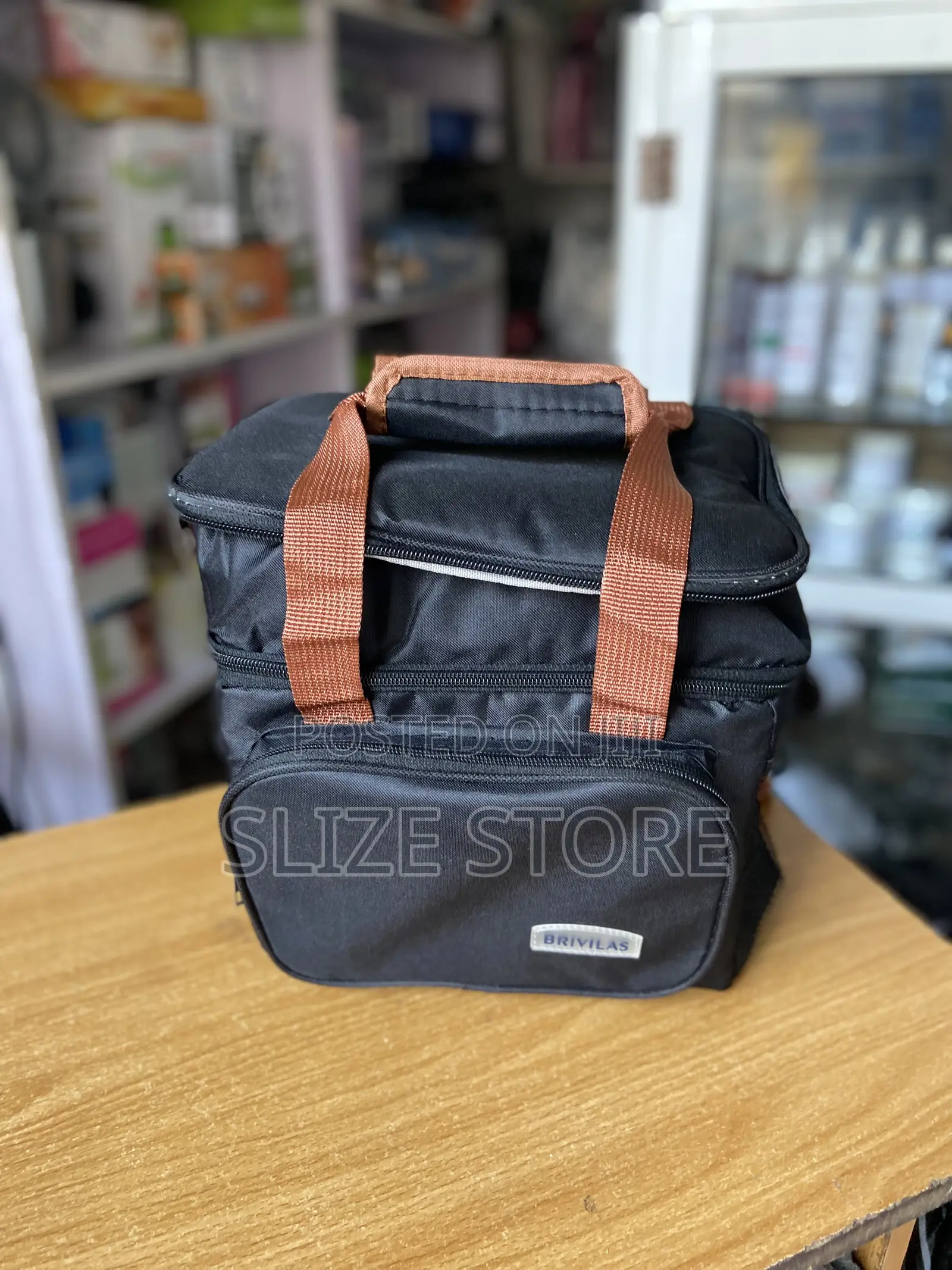 Double-Deck Insulated Lunch Bag With Brown Straps
