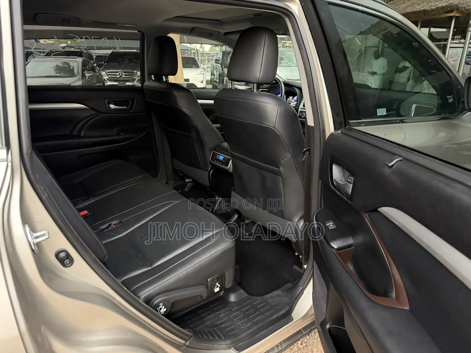Toyota Highlander 2016 Gold