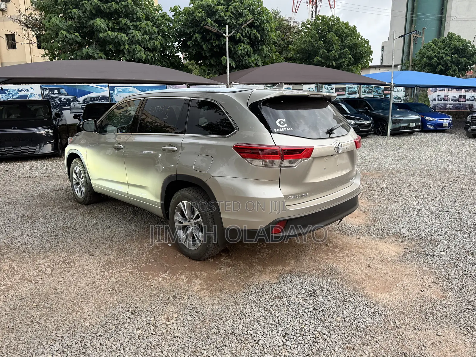 Toyota Highlander 2016 Gold