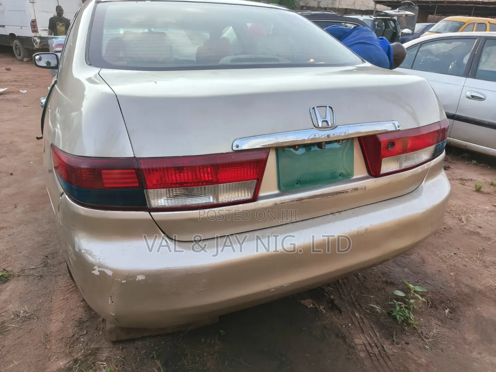 Honda Accord 2004 Gold