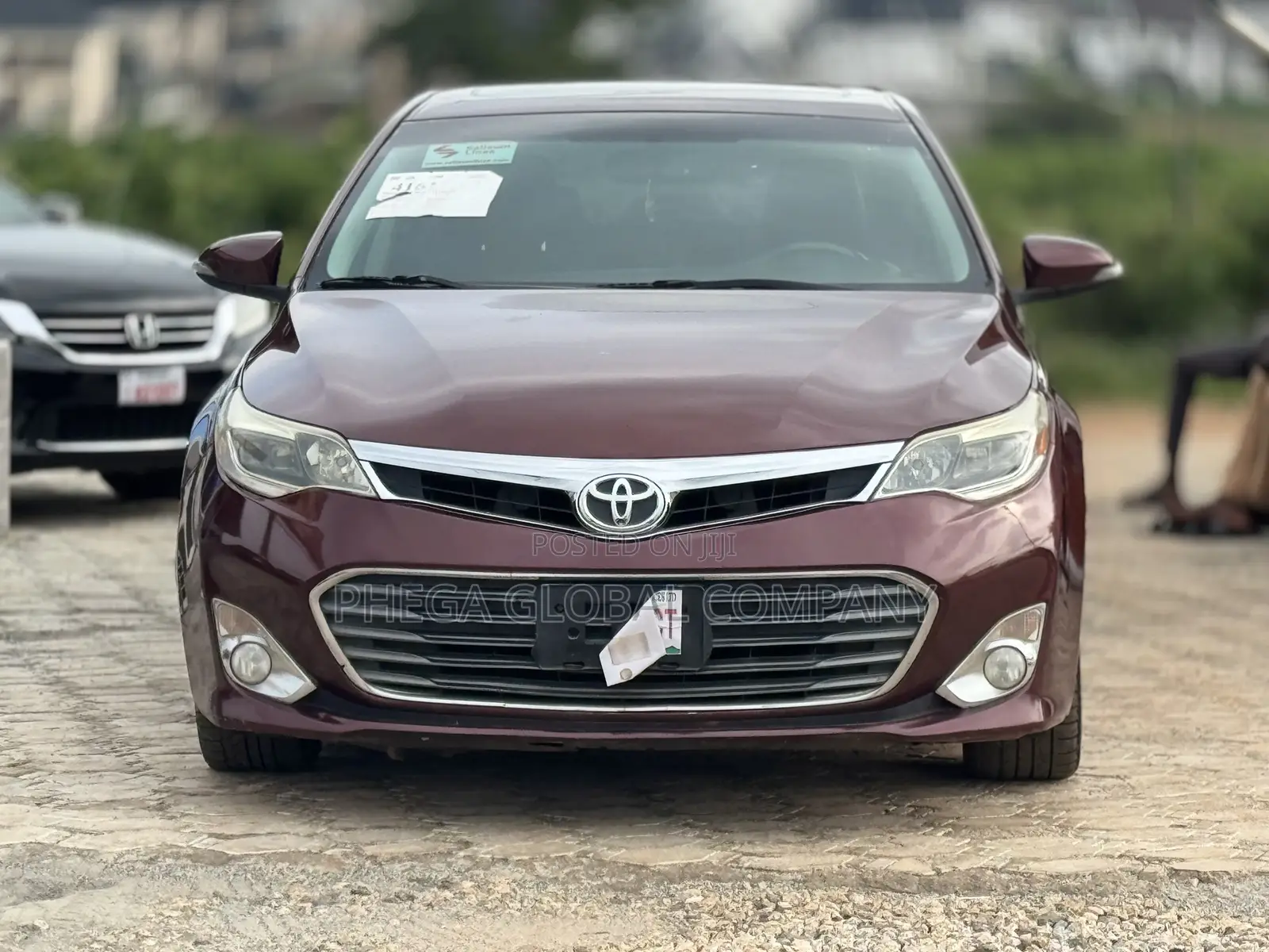 Toyota Avalon XLE Sedar FWD (3.5L 6cyl 6A) 2013 Burgundy