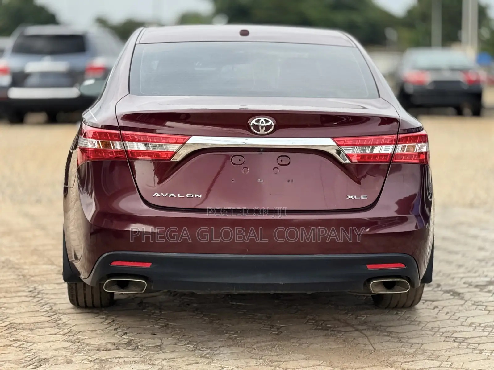 Toyota Avalon XLE Sedar FWD (3.5L 6cyl 6A) 2013 Burgundy