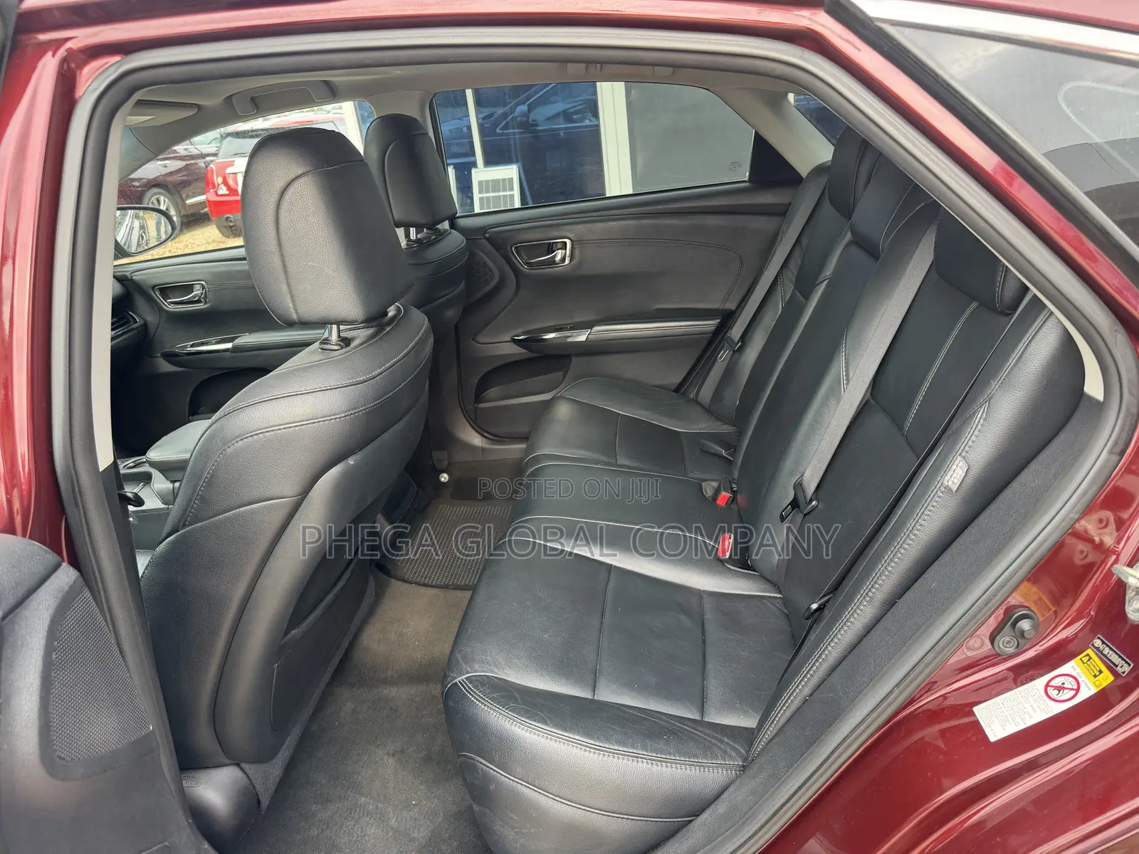 Toyota Avalon XLE Sedar FWD (3.5L 6cyl 6A) 2013 Burgundy