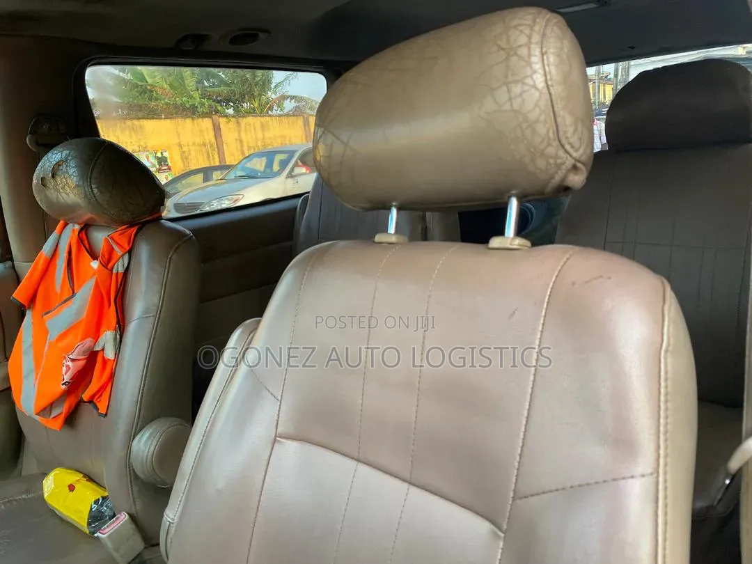 Toyota Sienna 1998 Red