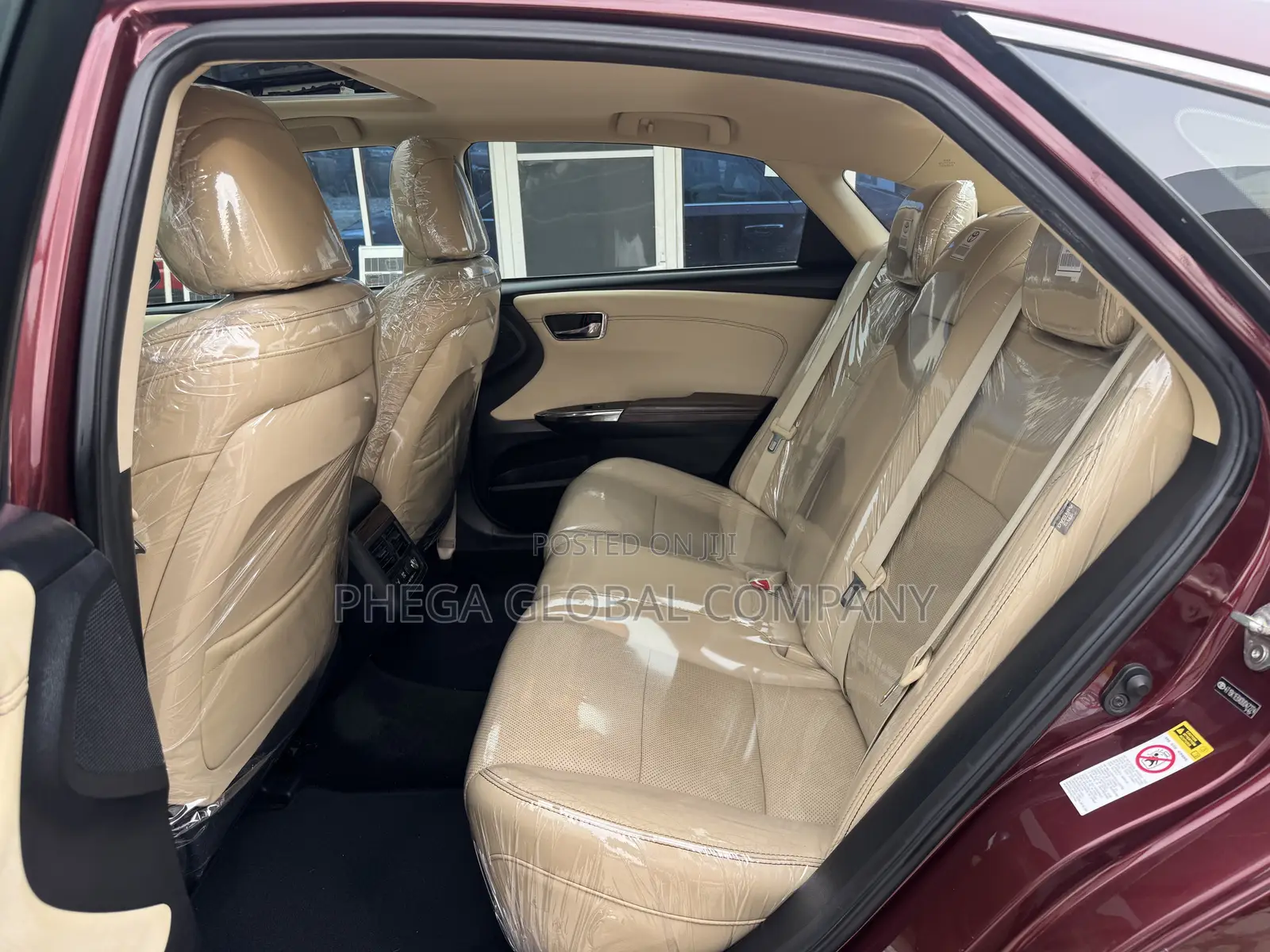 Toyota Avalon Limited Sedan FWD (3.5L 6cyl 6A) 2013 Burgundy