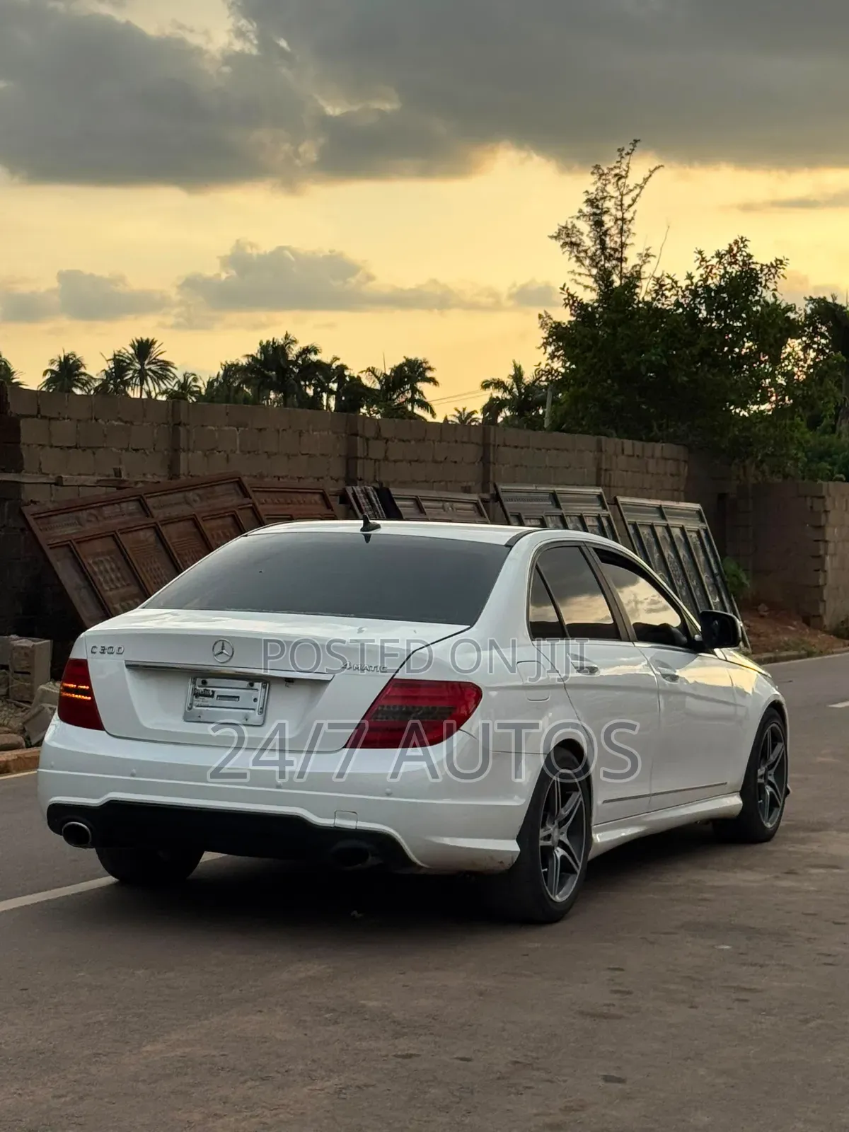 Mercedes-Benz C300 2009 White