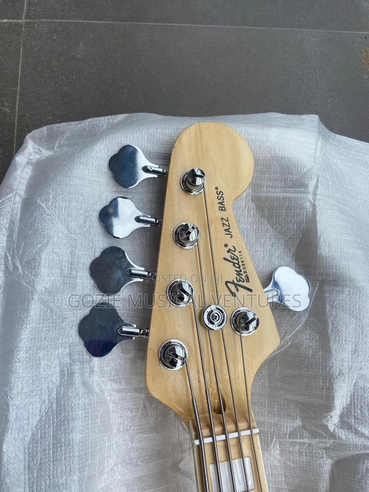 Fender Jazz Bass Guitar Five String Active Sunburst Colour