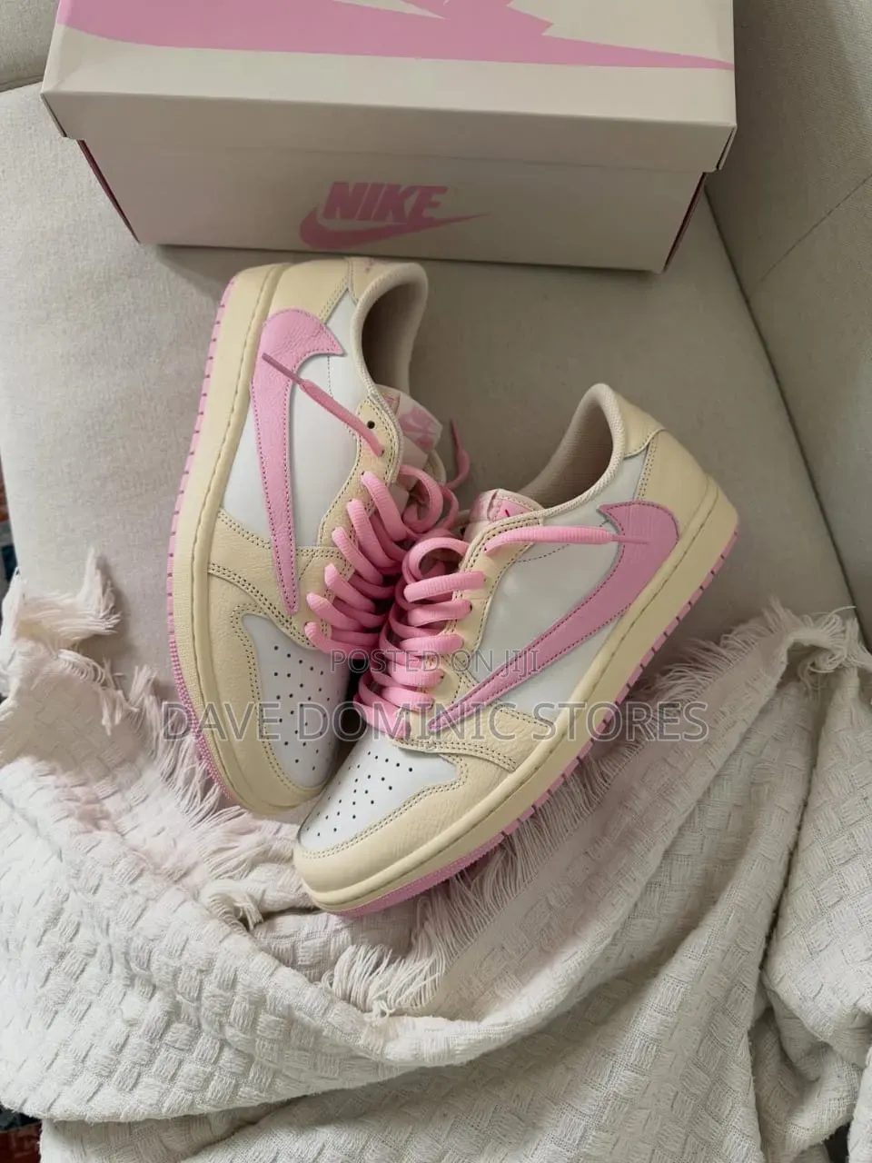 Travis Scott X Nike Air Jordan 1 Low Sp Pink Pack "Shy Pink"